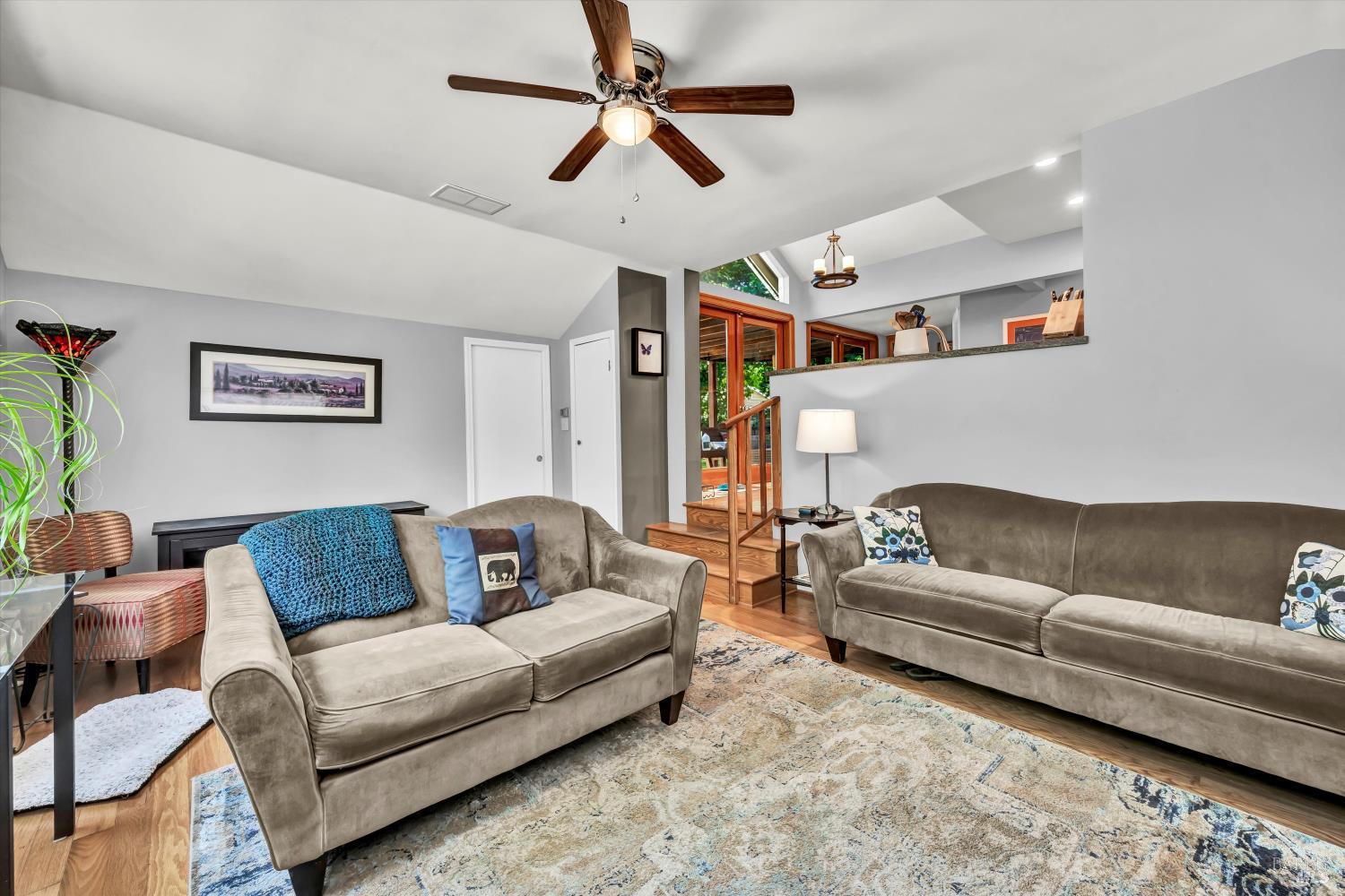 1015 Shetler Ave