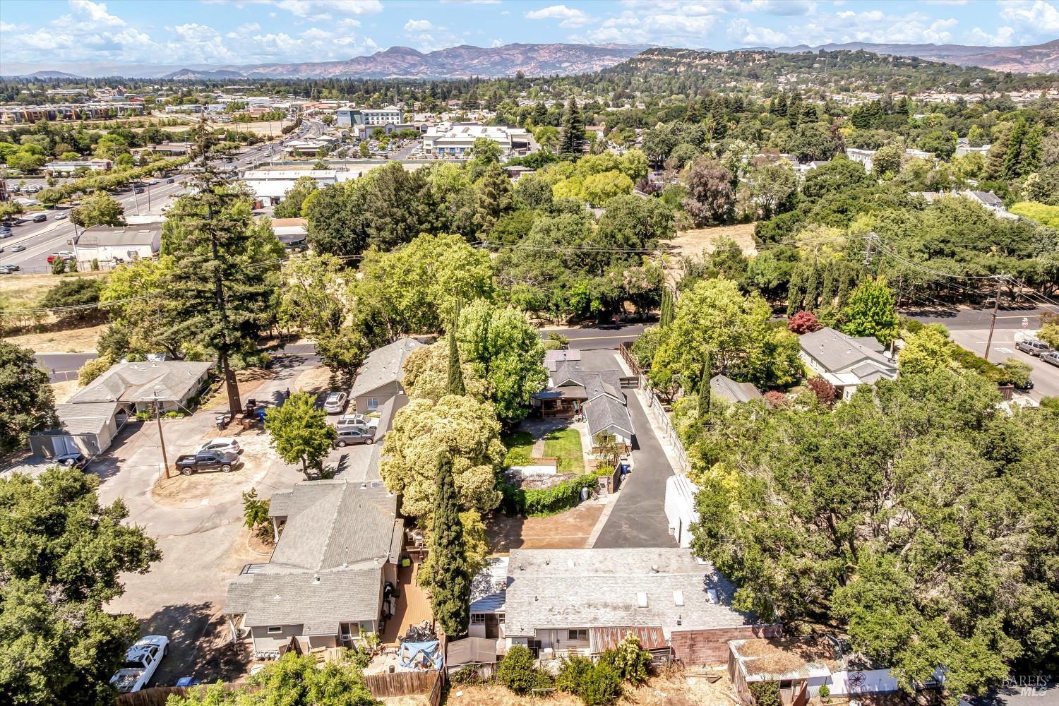 1015 Shetler Ave