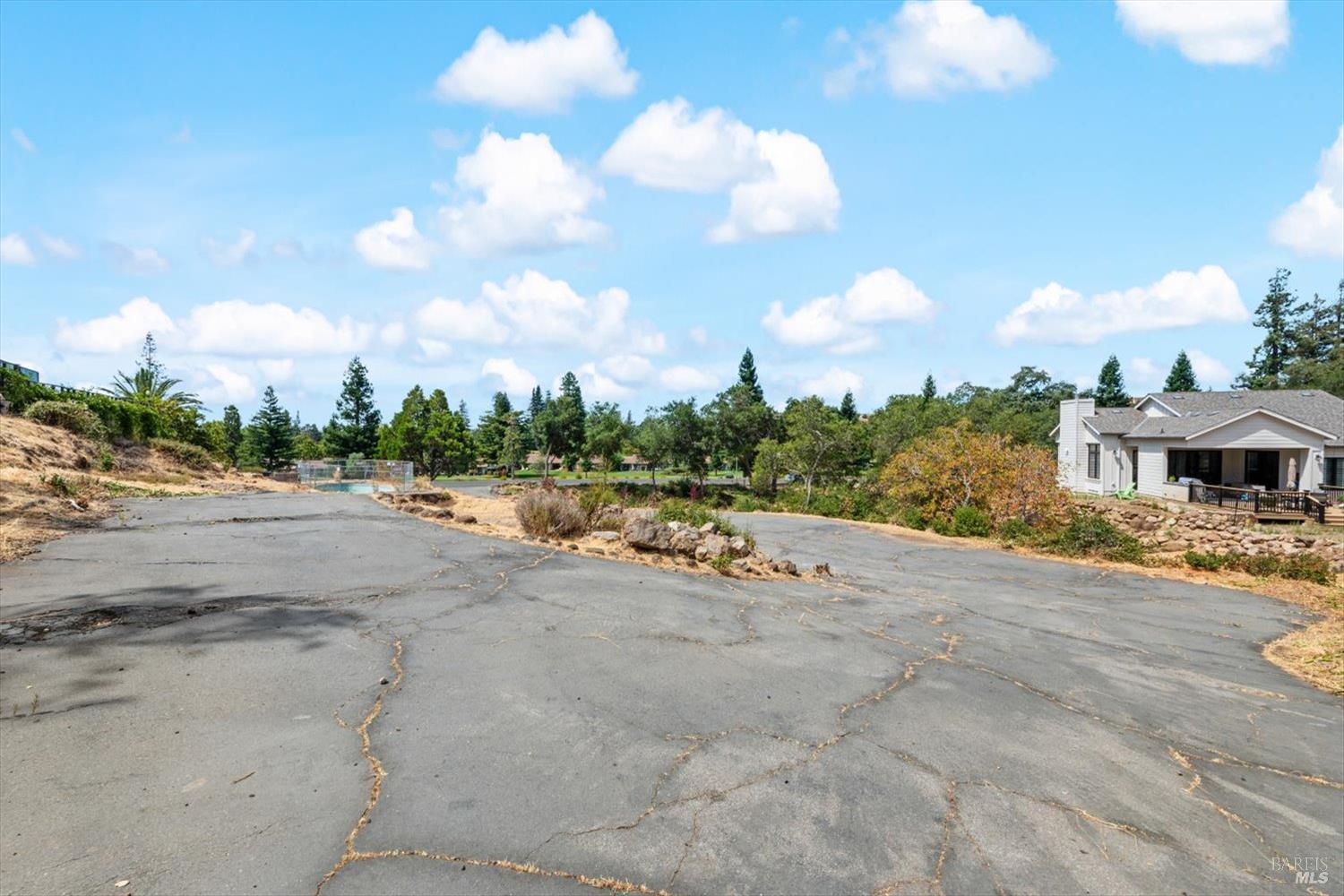 170 Westgate Dr