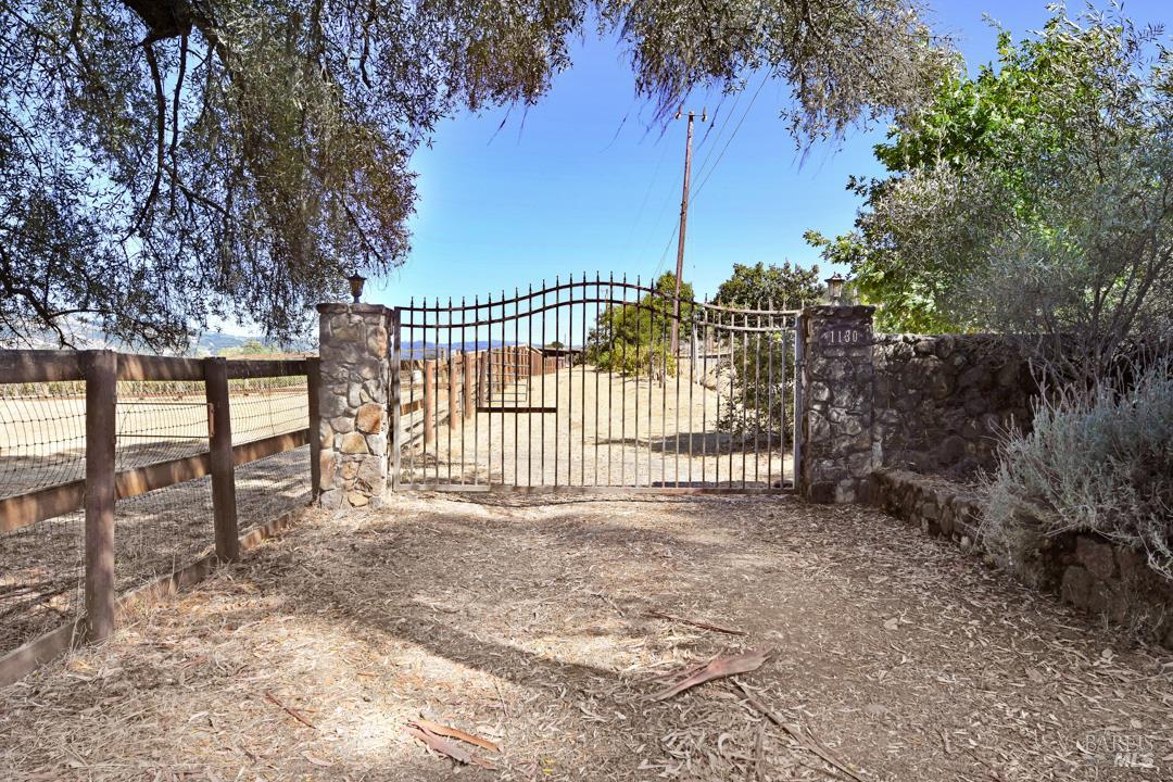 1130 Lawndale Road
