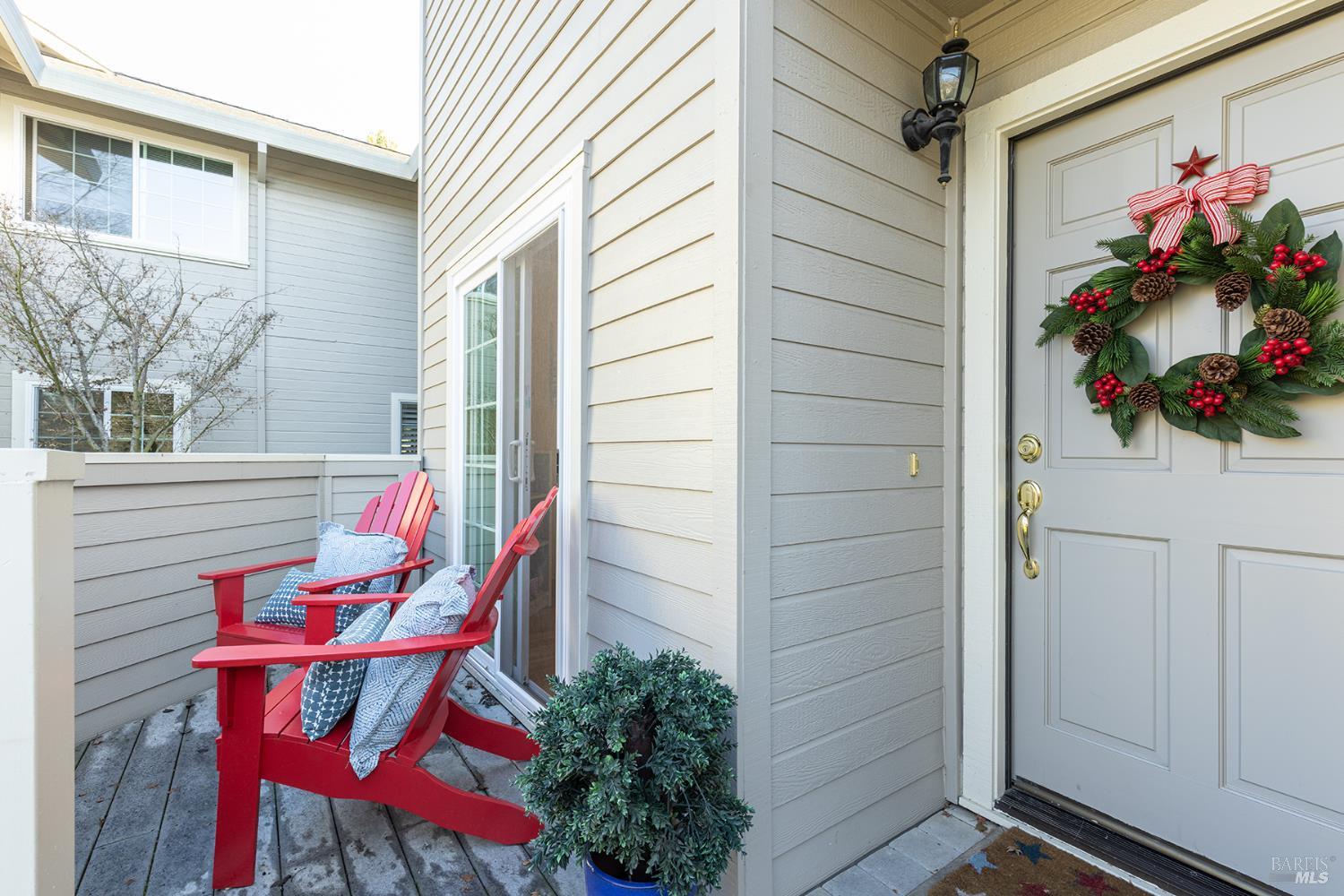 8 Valley Club Circle