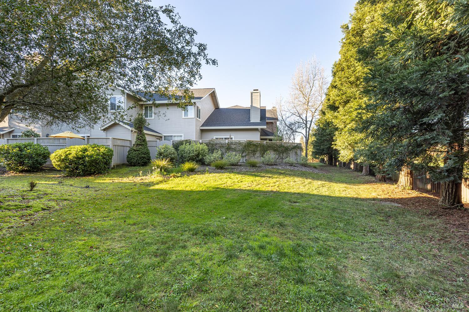 8 Valley Club Circle