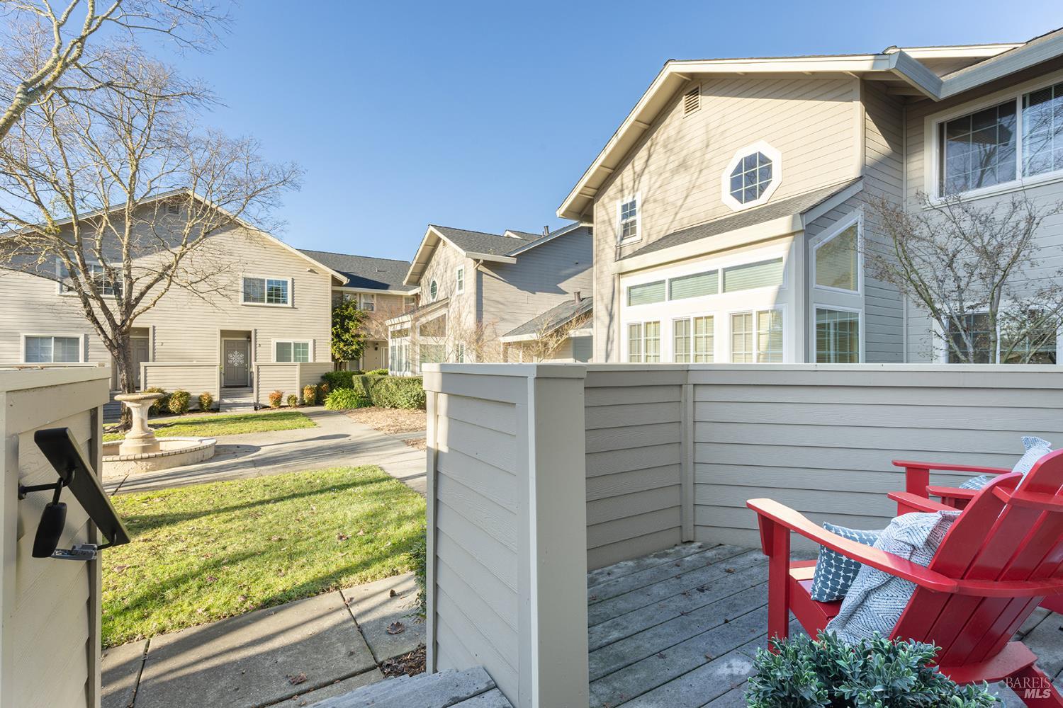 8 Valley Club Circle