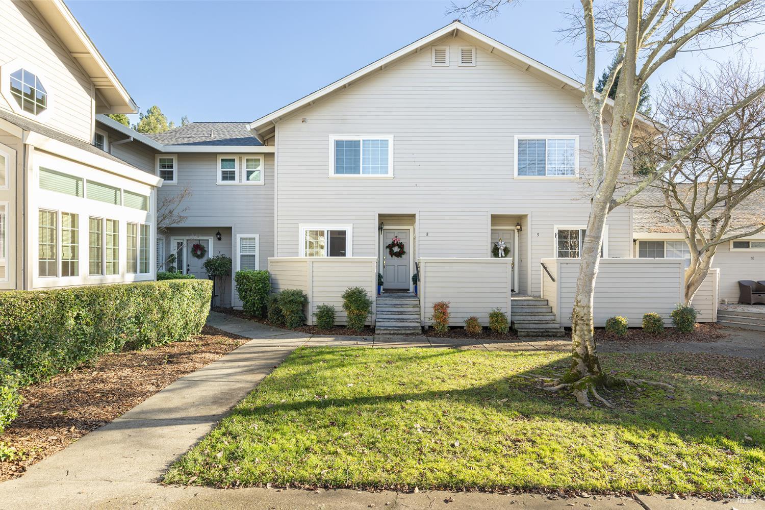 8 Valley Club Circle