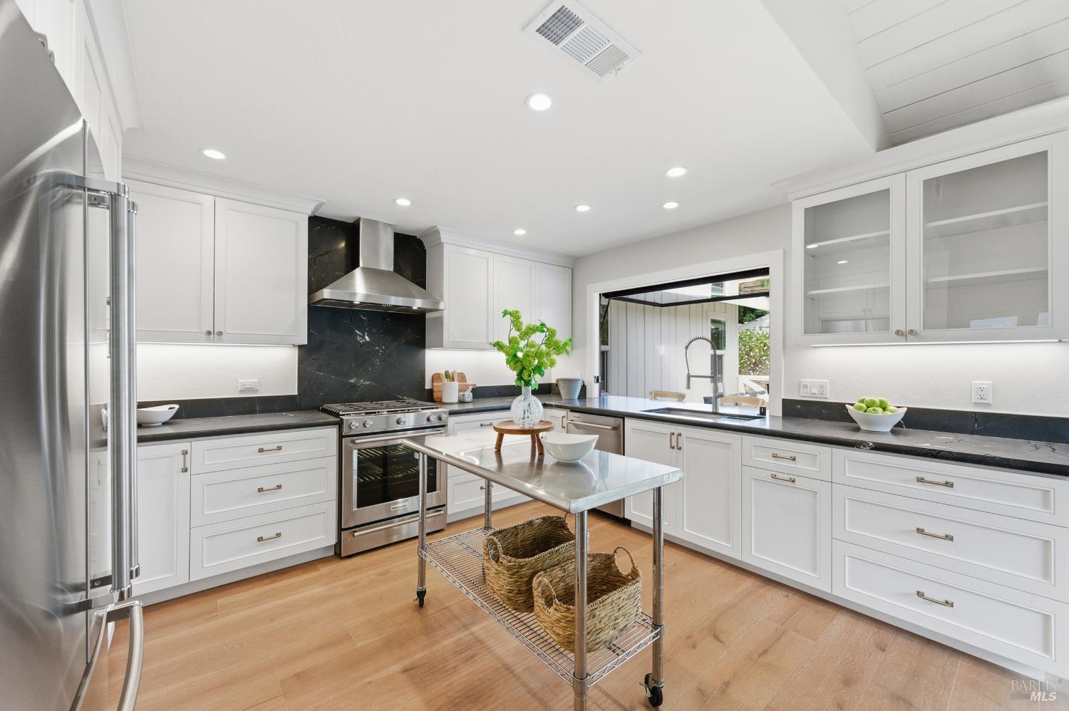 1830 Spring Mountain Road