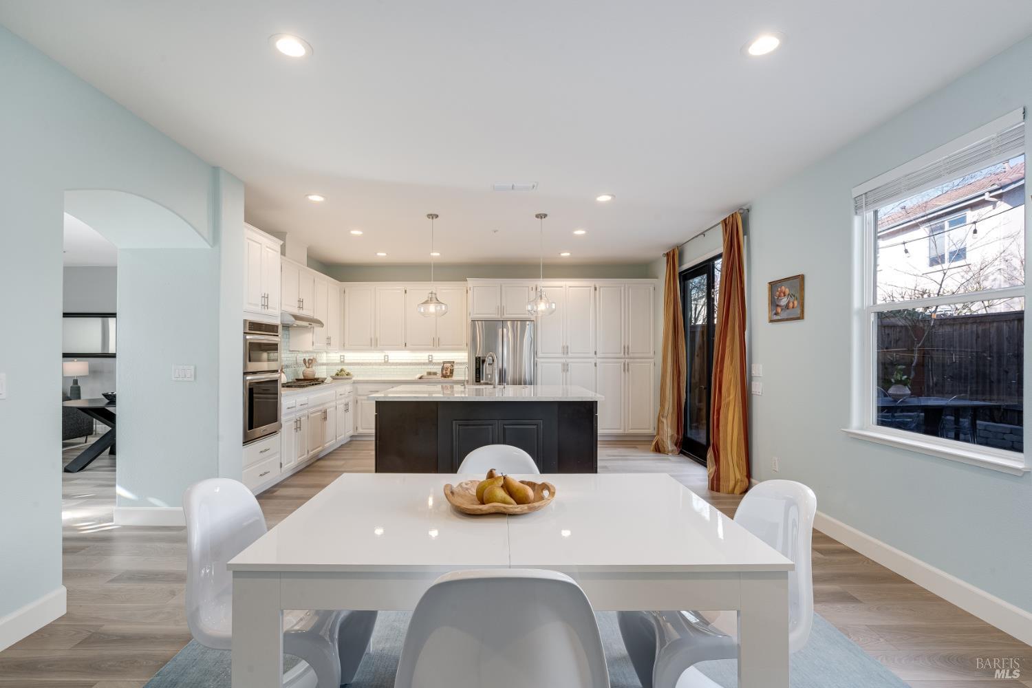 10 Summerbrooke Circle