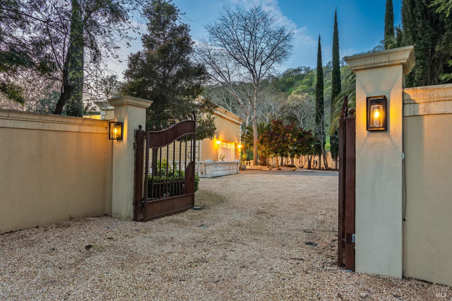 3467 Blue Mountain Drive