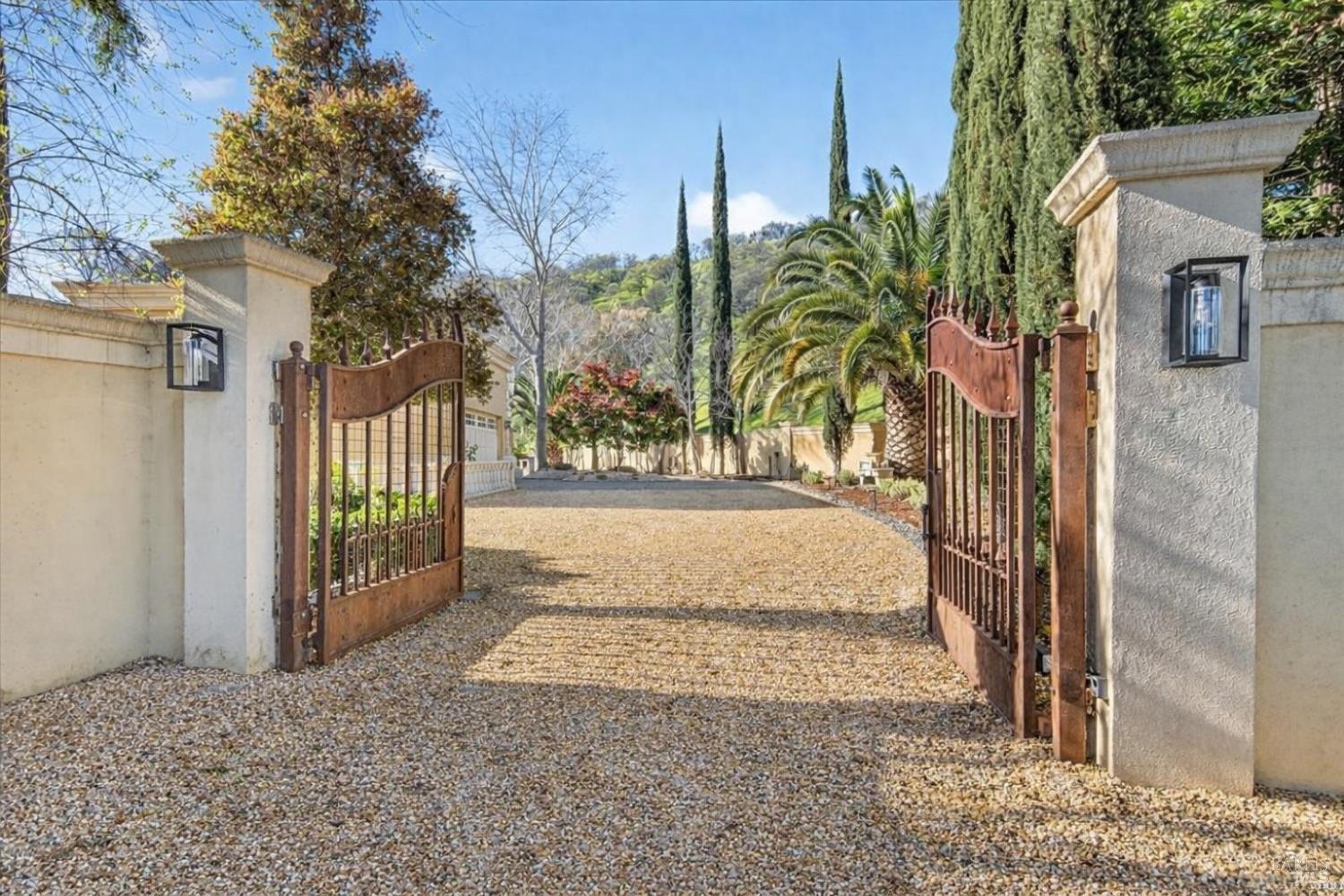 3467 Blue Mountain Drive