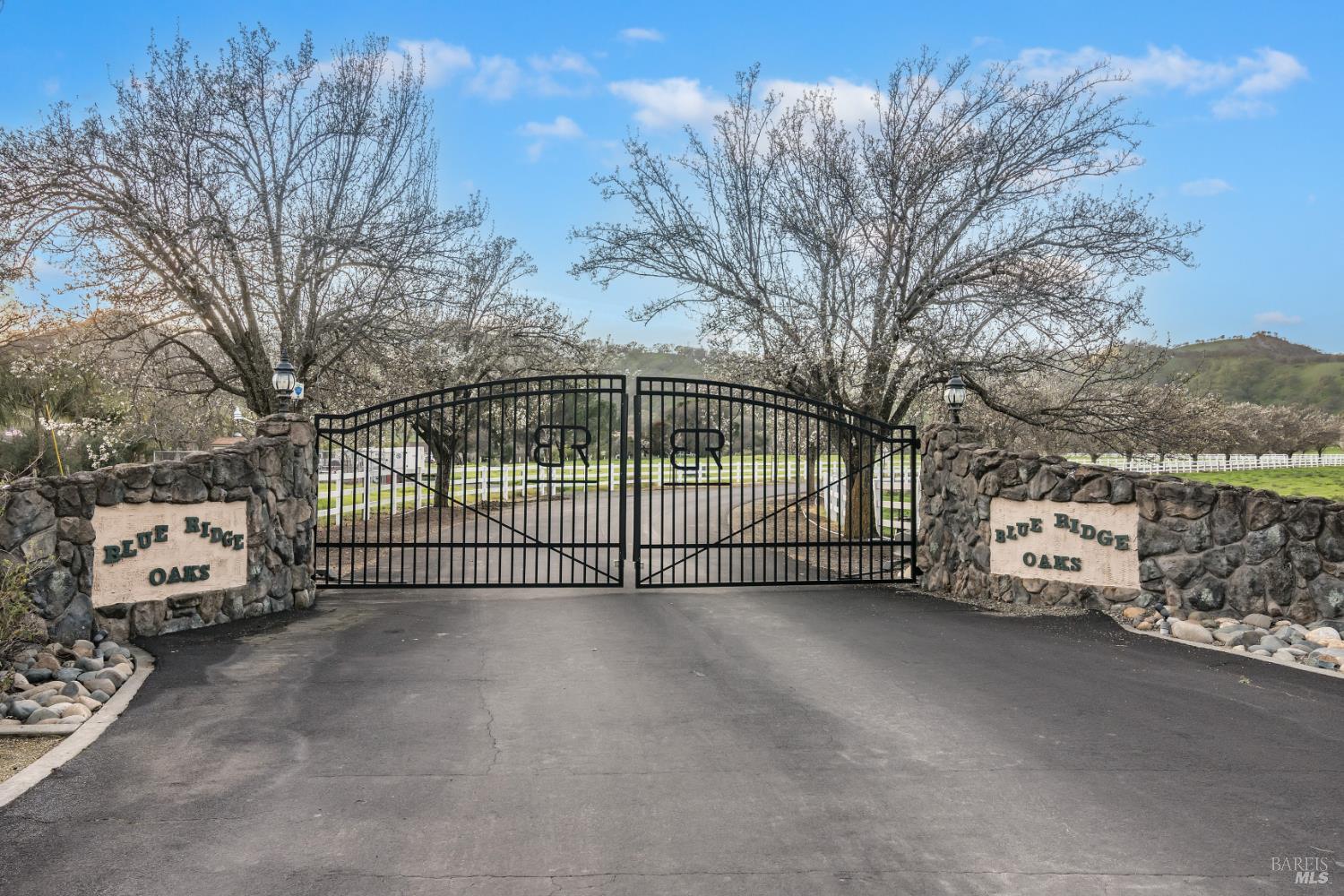 3467 Blue Mountain Drive