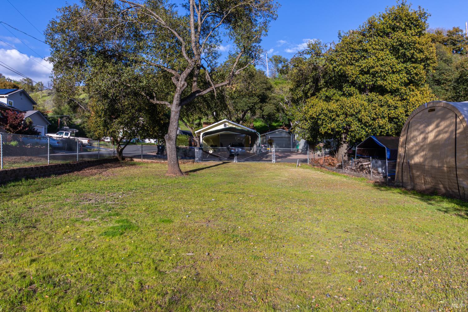 3950 Oakmont Drive
