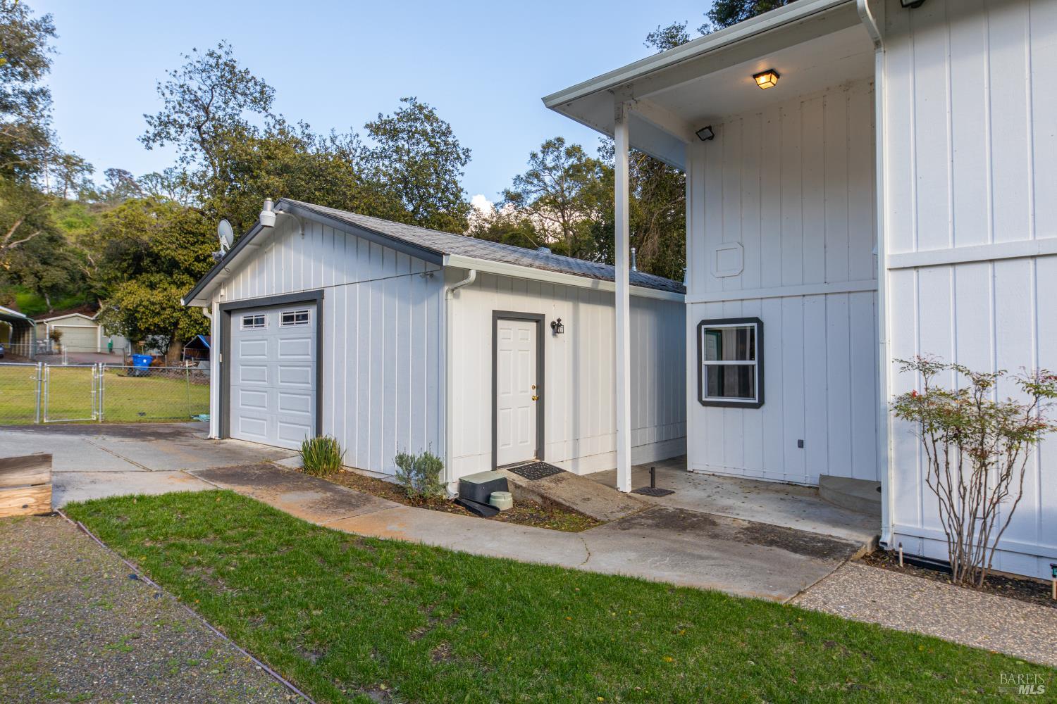 3950 Oakmont Drive