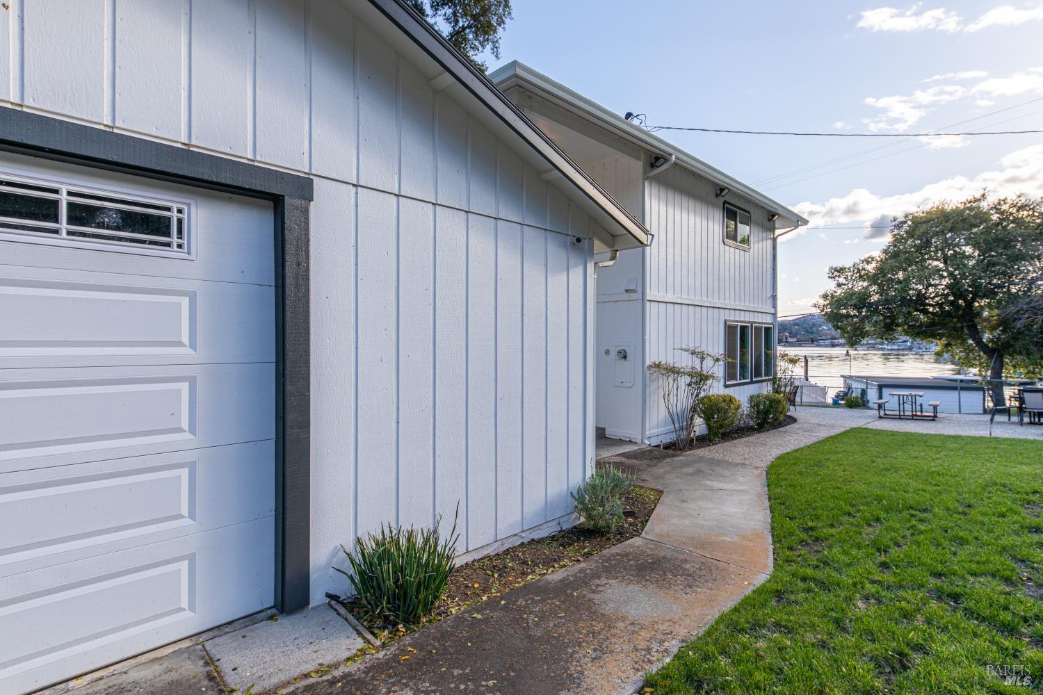 3950 Oakmont Drive