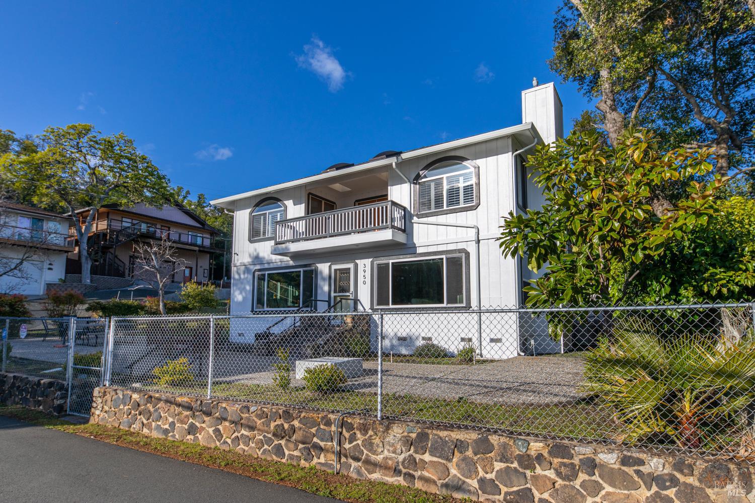 3950 Oakmont Drive