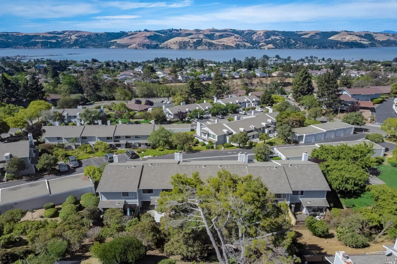 2016 Clearview Circle