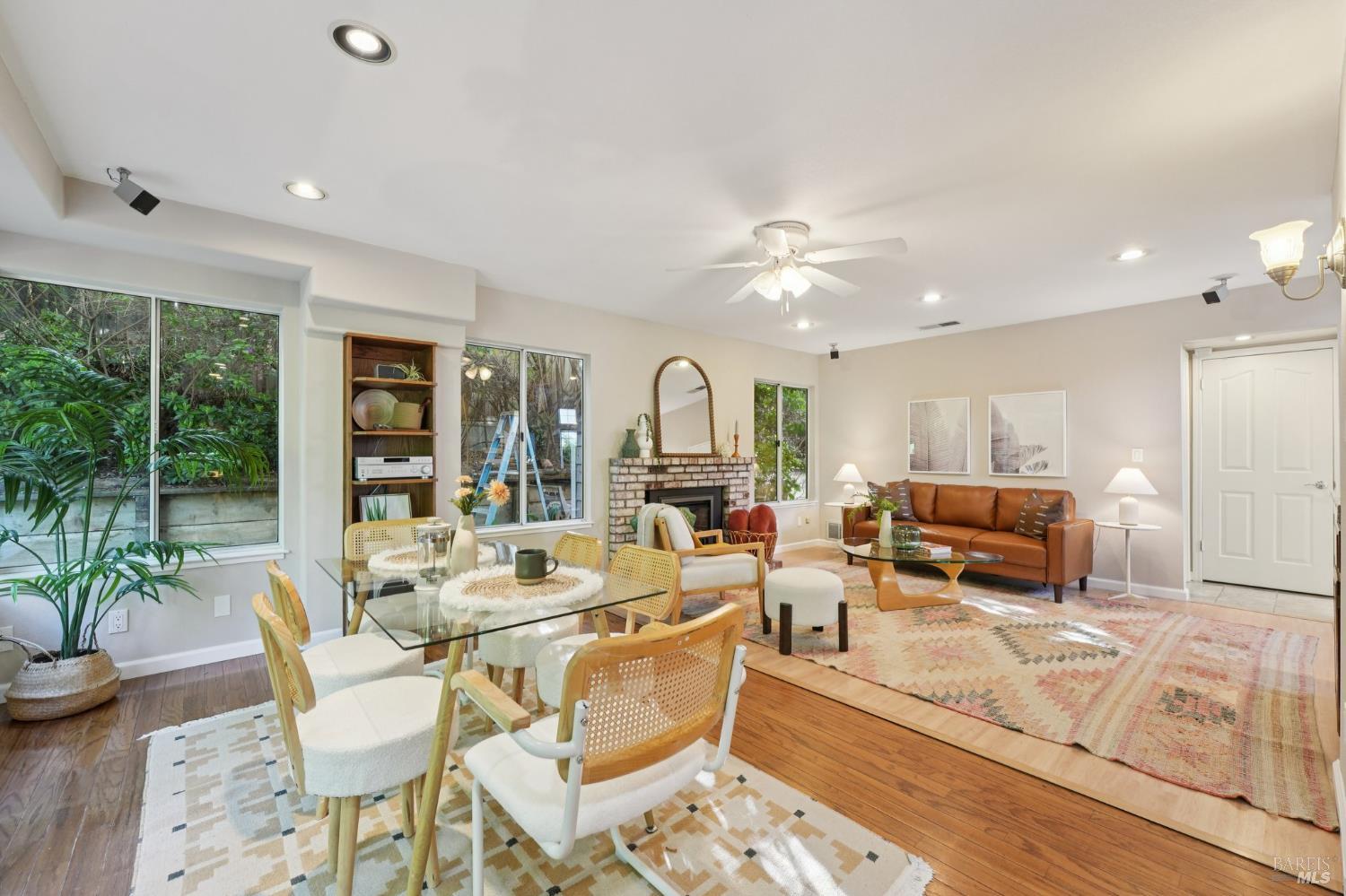 872 S Regatta Drive