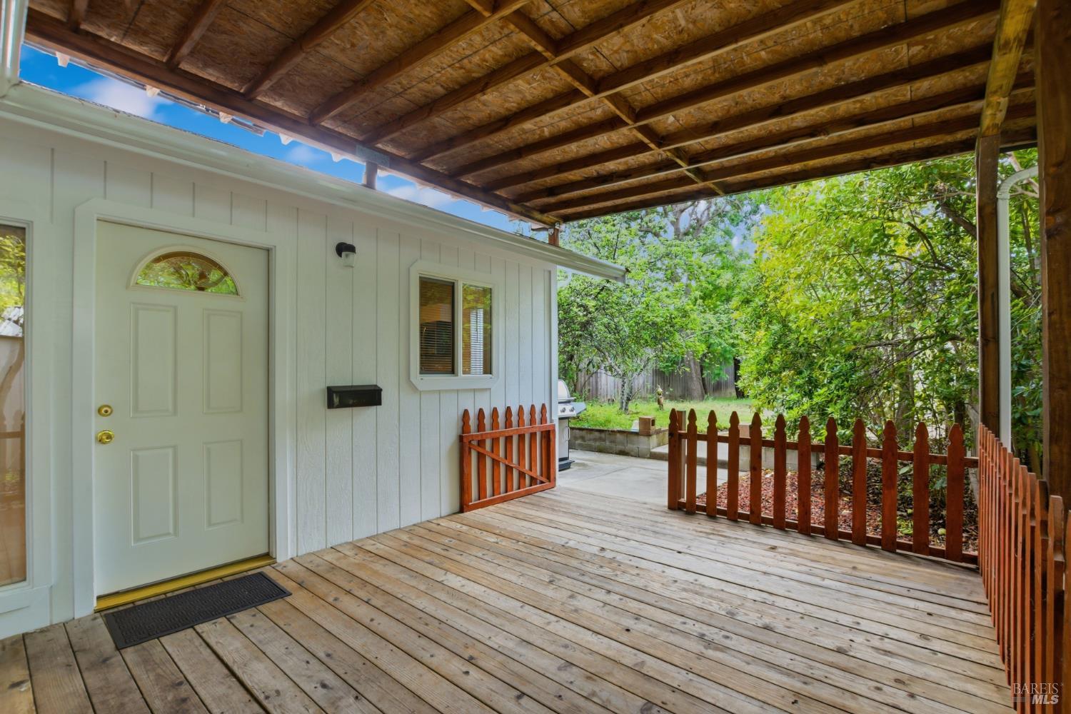 477 N Meadowview Court