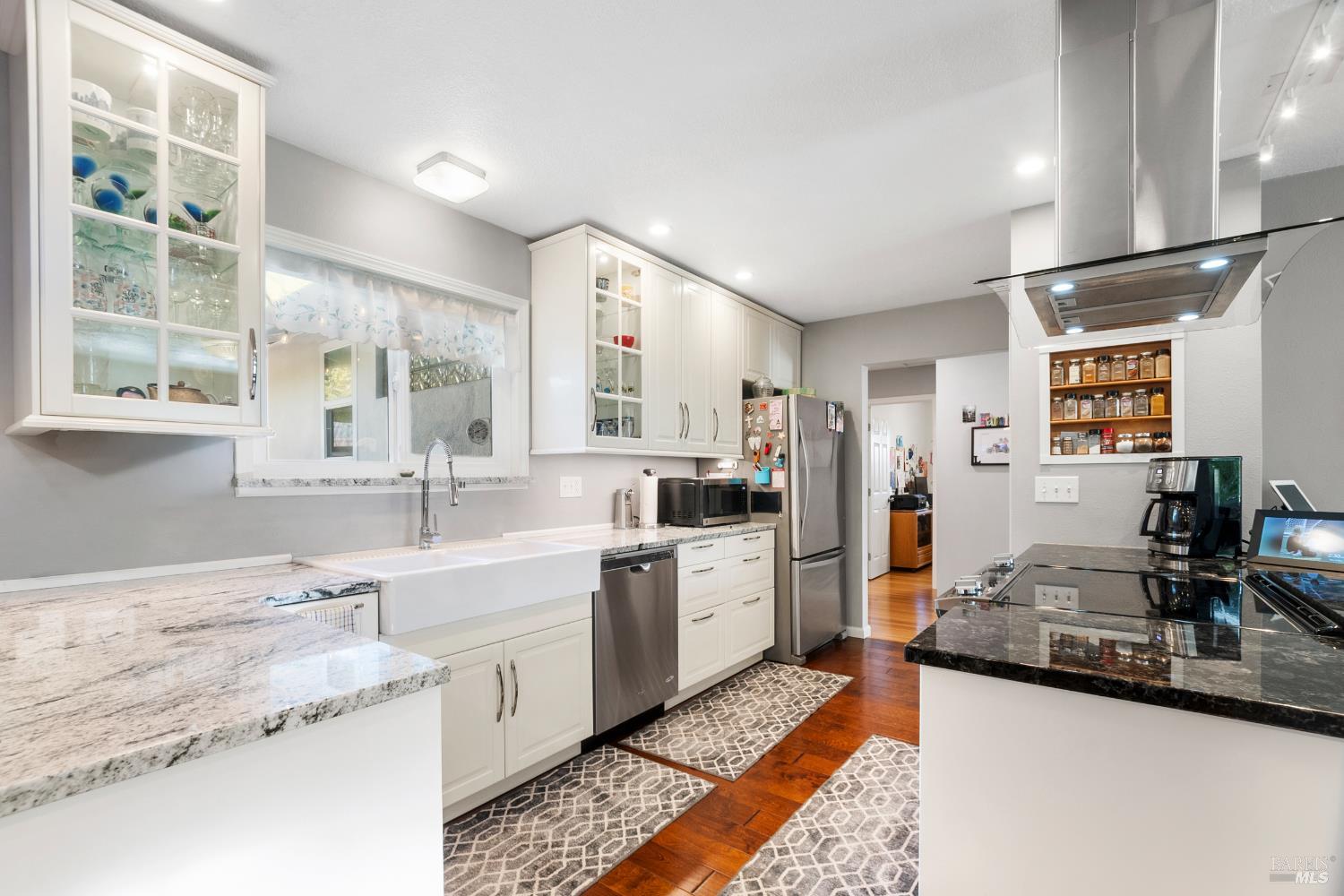 477 N Meadowview Court