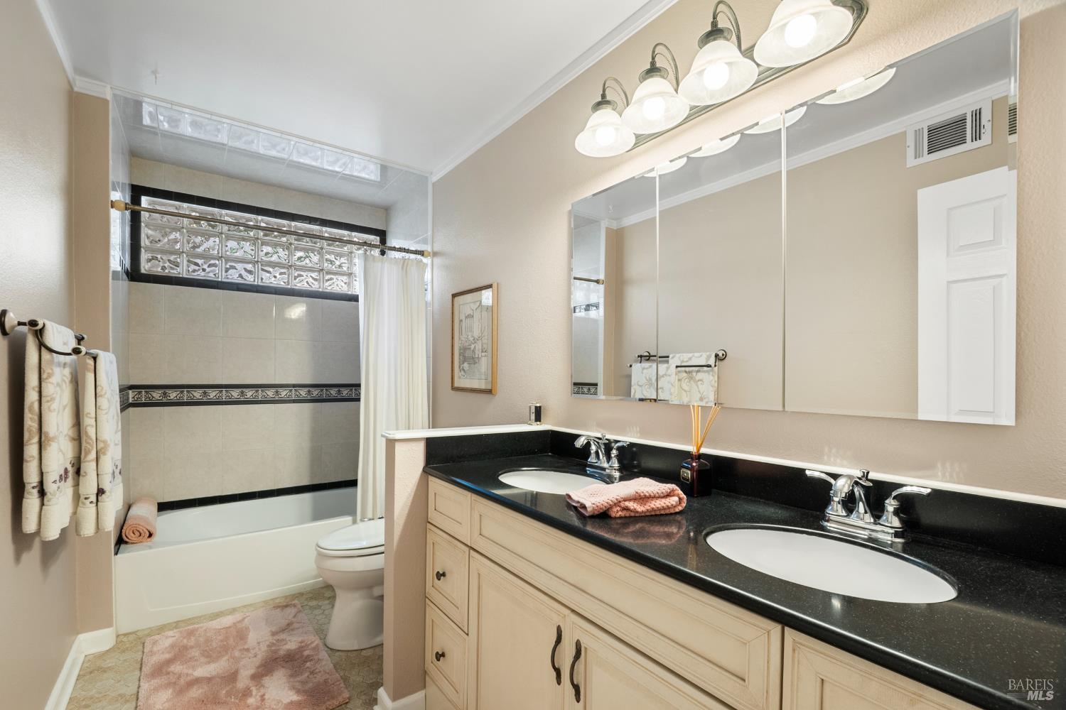 477 N Meadowview Court