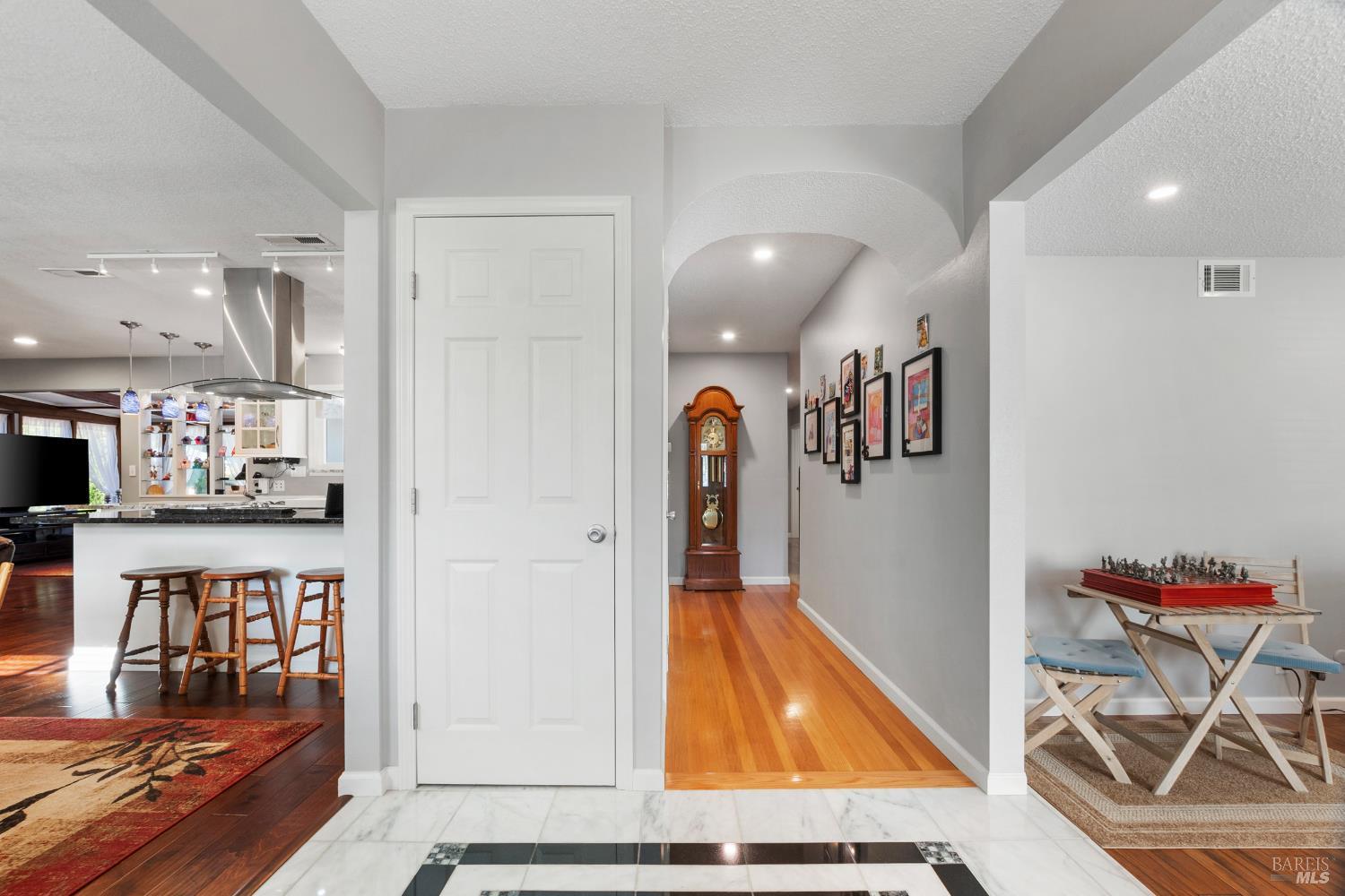 477 N Meadowview Court