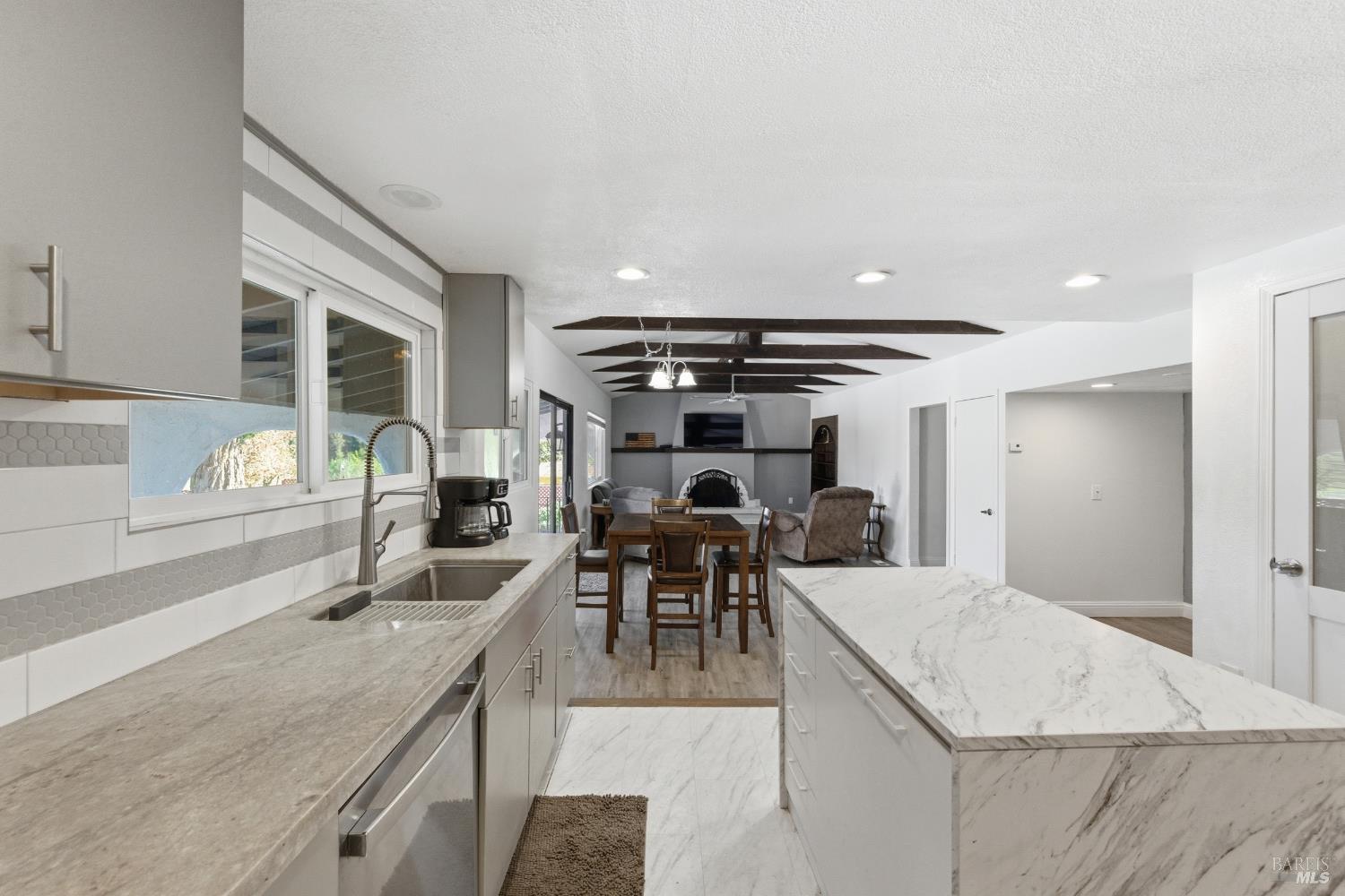 5174 Blank Road