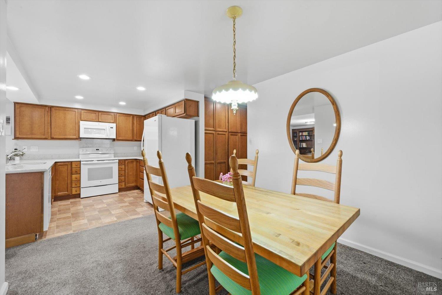 3378 Twin Oaks Drive