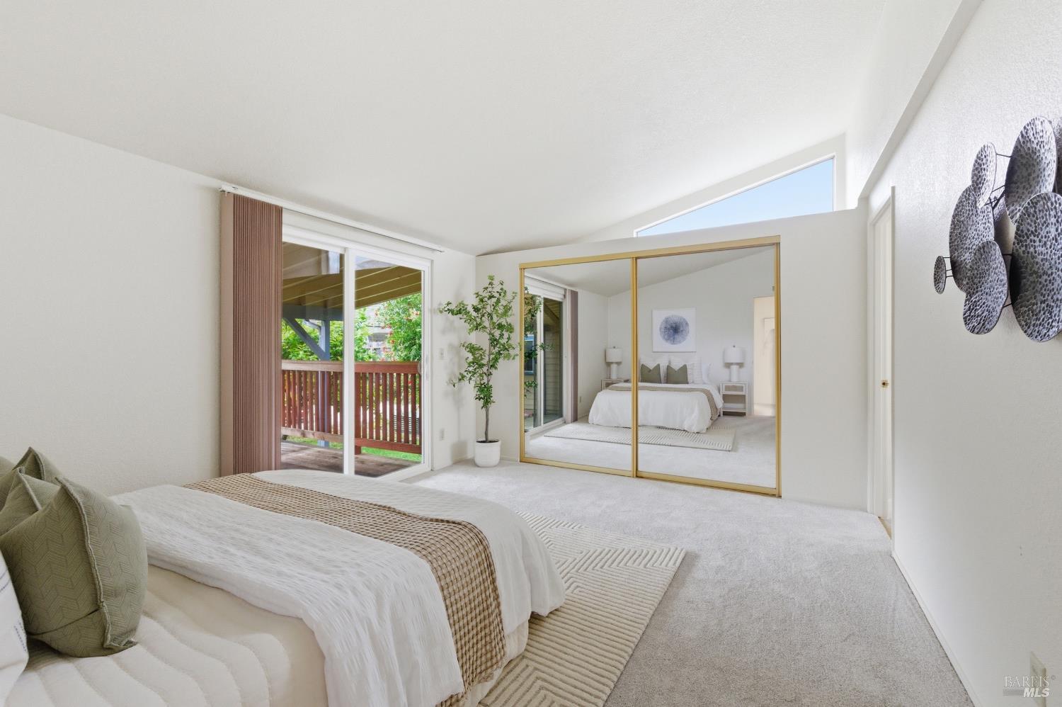 40 Falcon Crest Circle Unit: #40