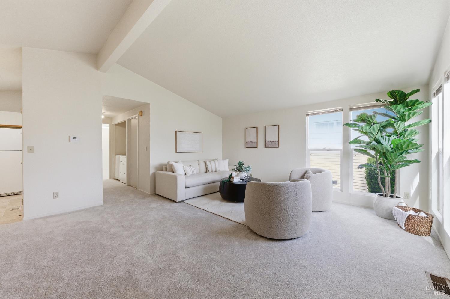40 Falcon Crest Circle Unit: #40