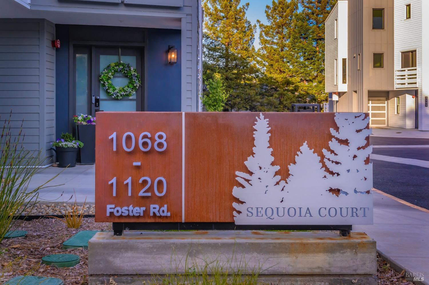 1092 Foster Road