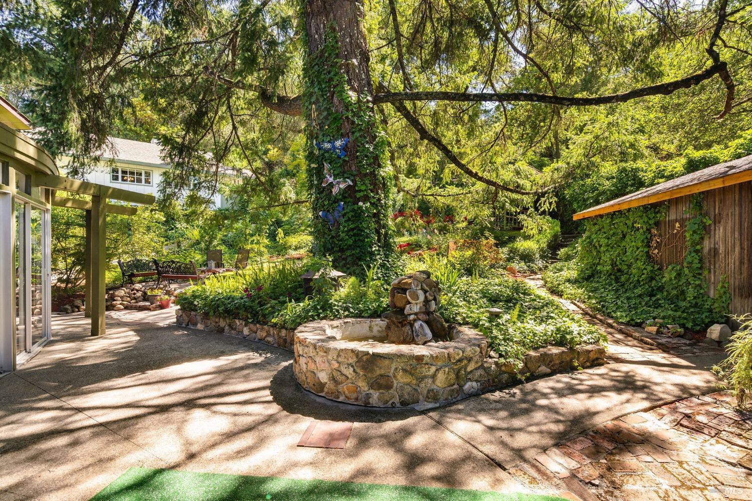 3037 Foothill Boulevard