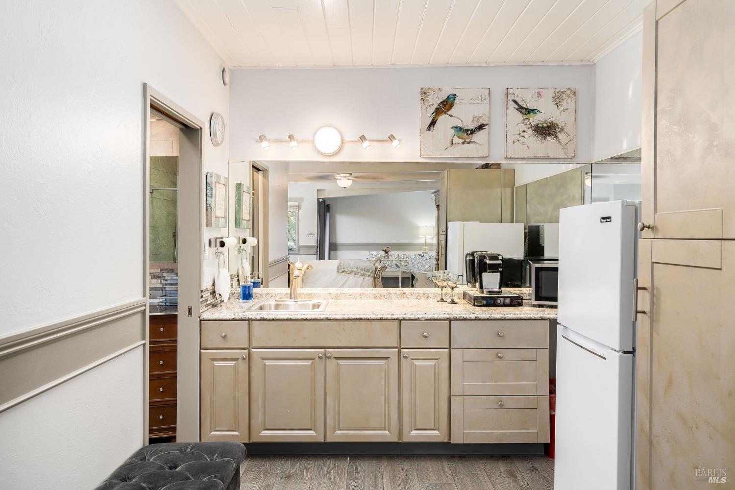 3037 Foothill Boulevard