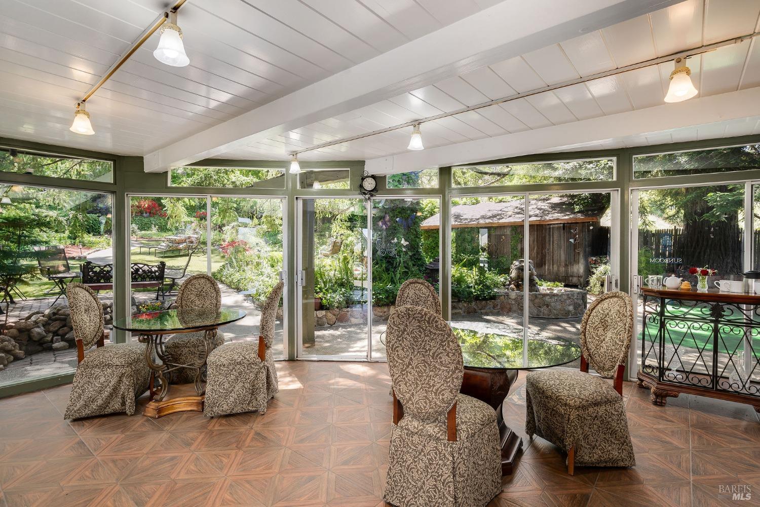 3037 Foothill Boulevard