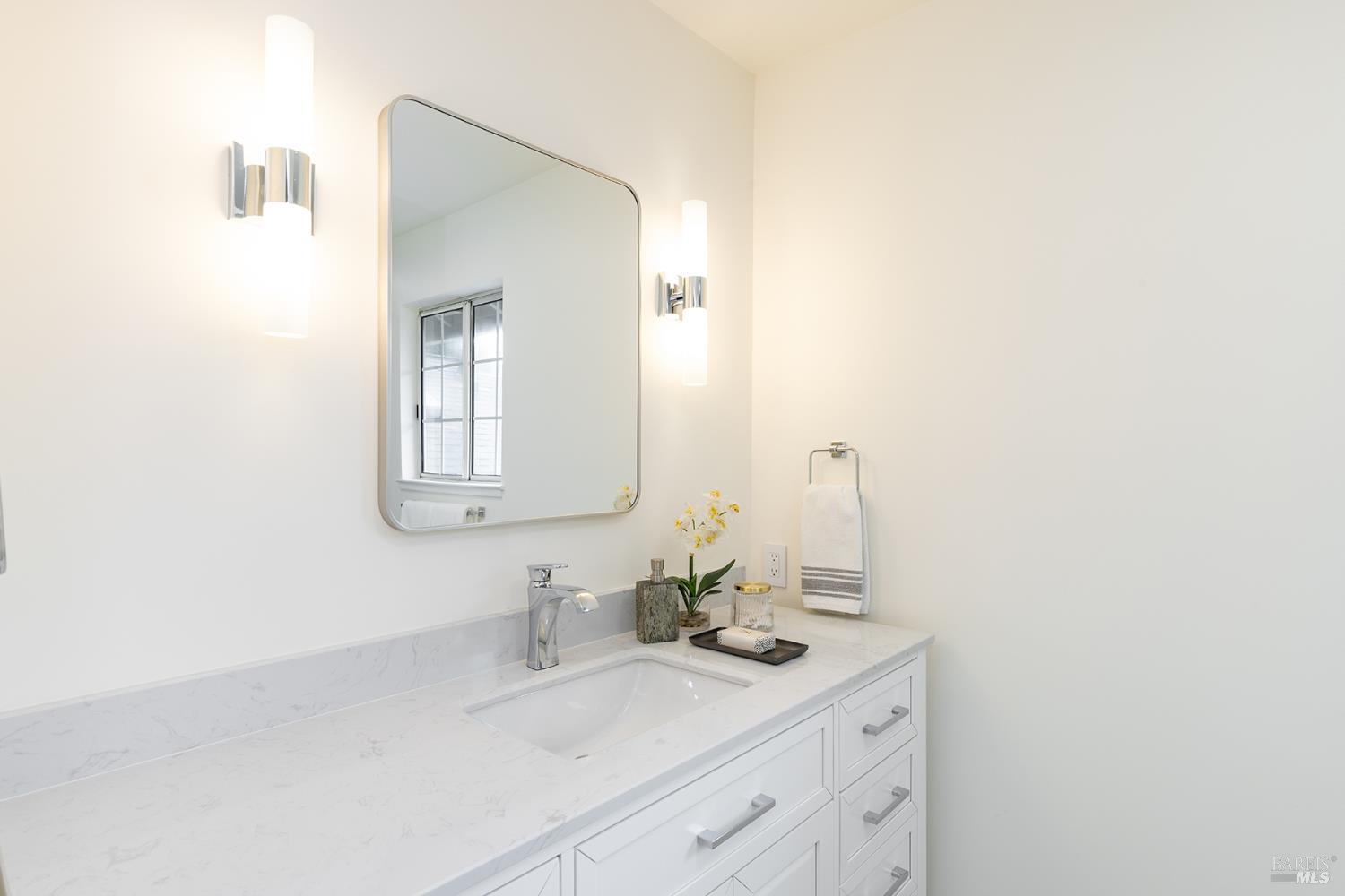 12 Valley Club Circle