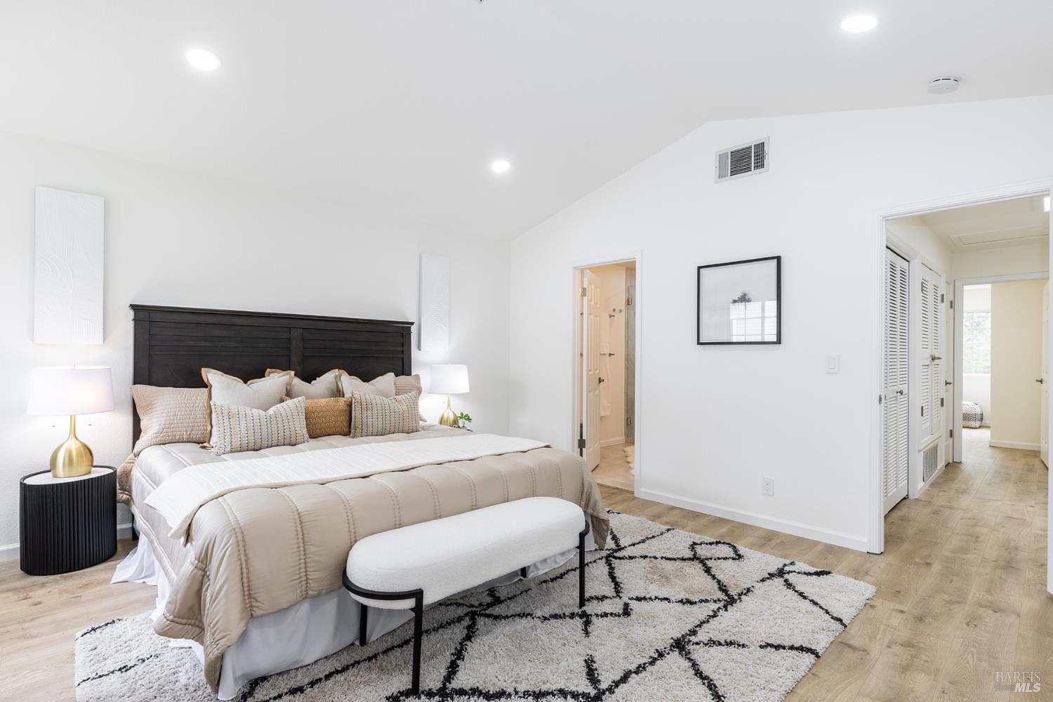 12 Valley Club Circle