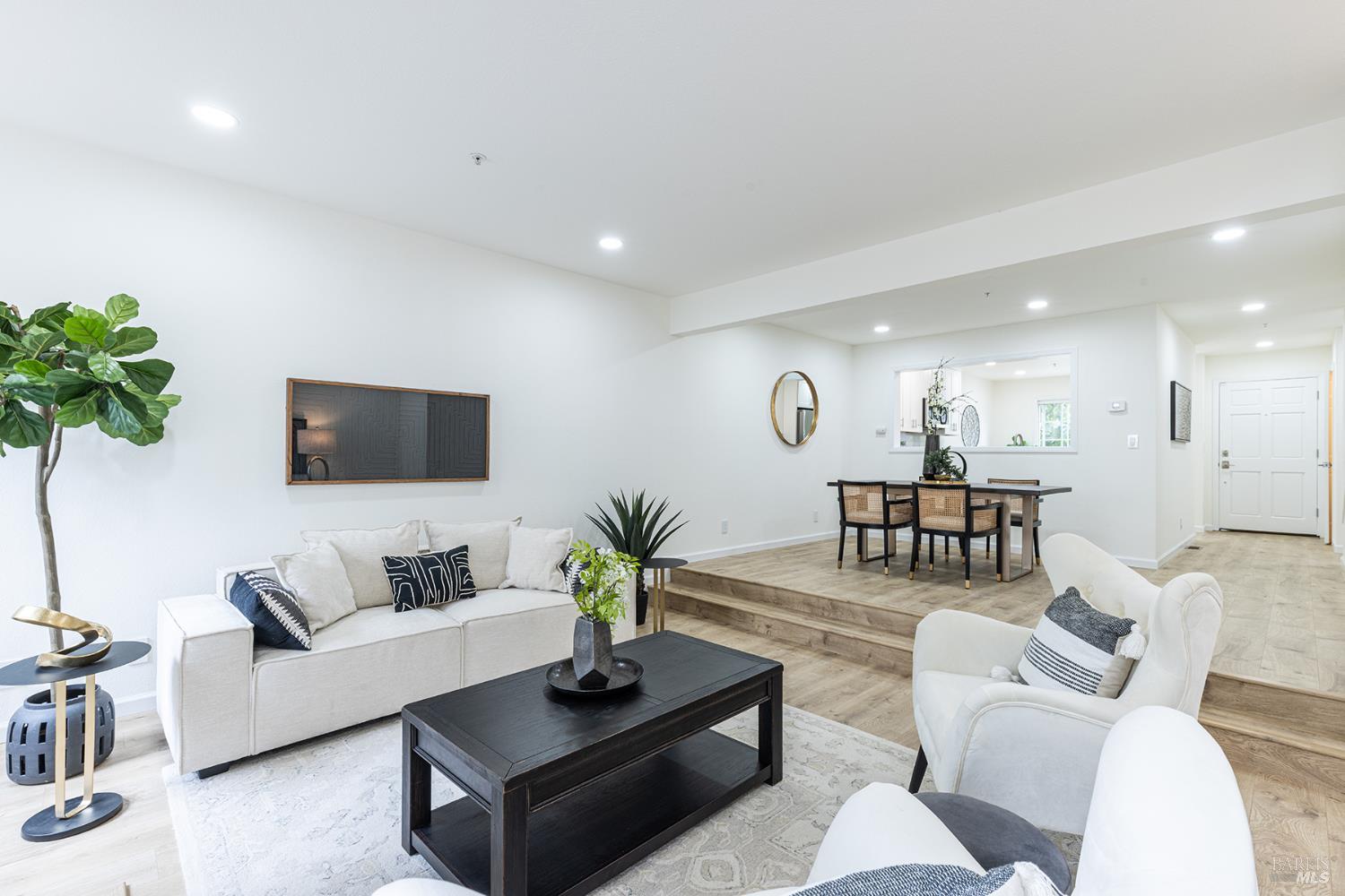 12 Valley Club Circle