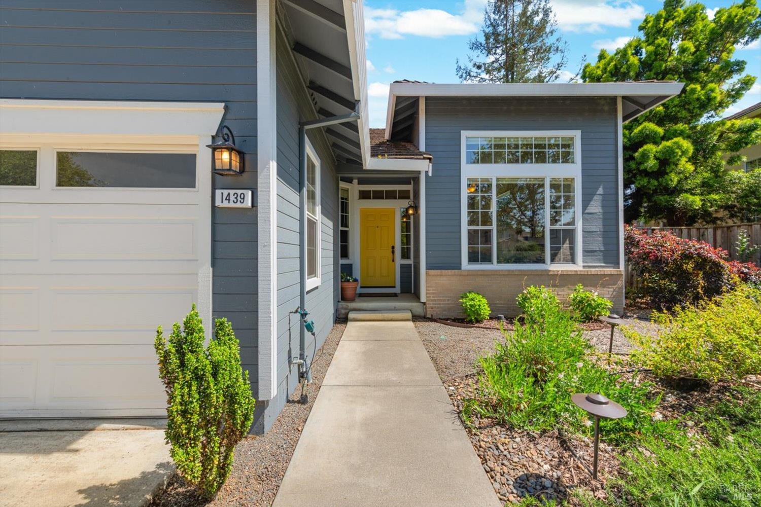 1439 Gordon Drive