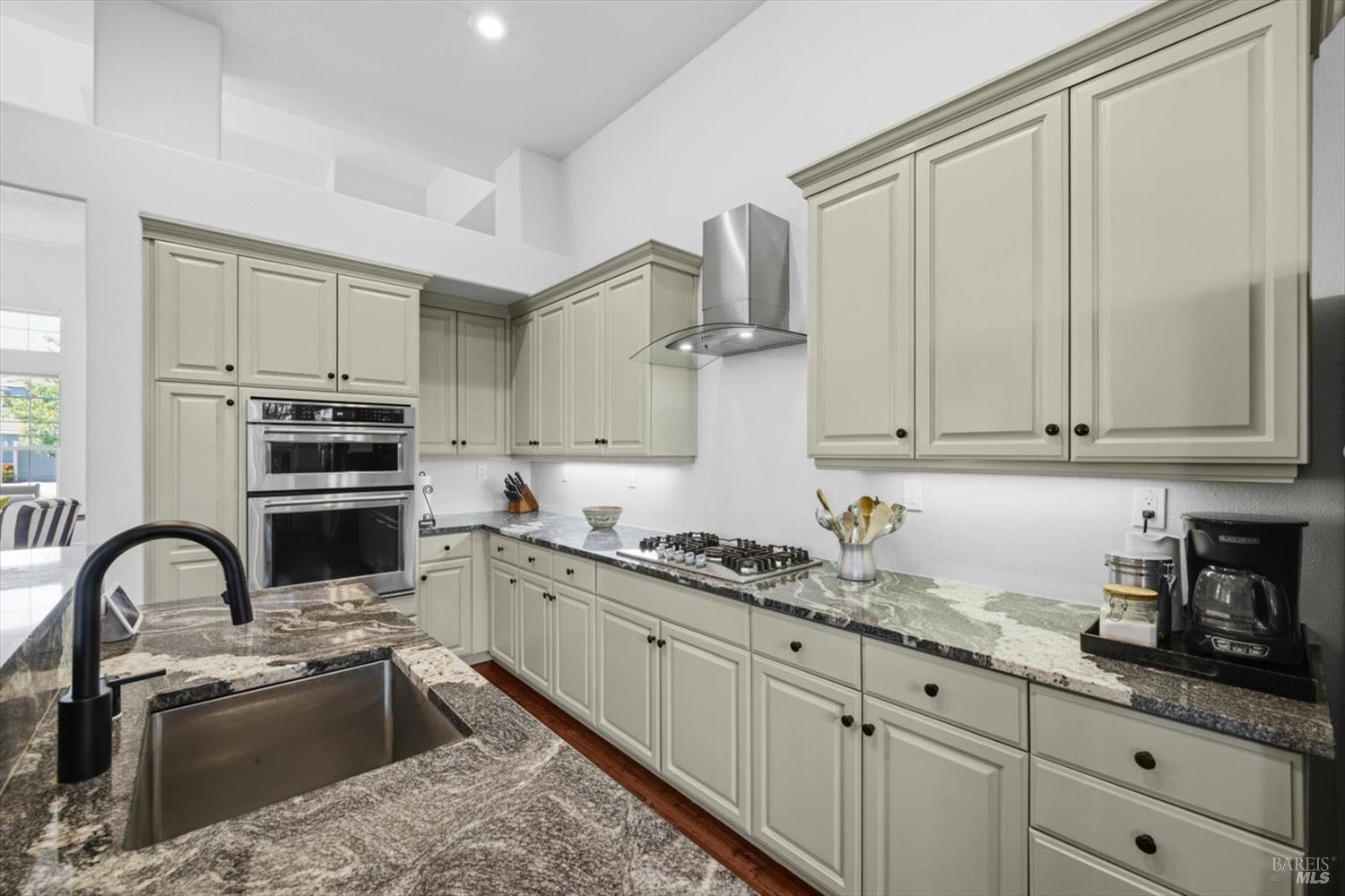 1439 Gordon Drive