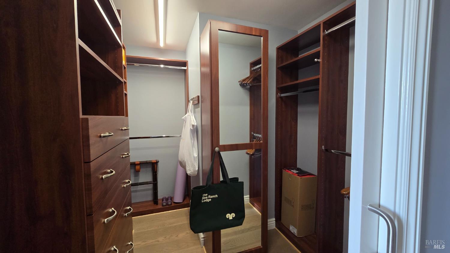 588 Main Street Unit: #306