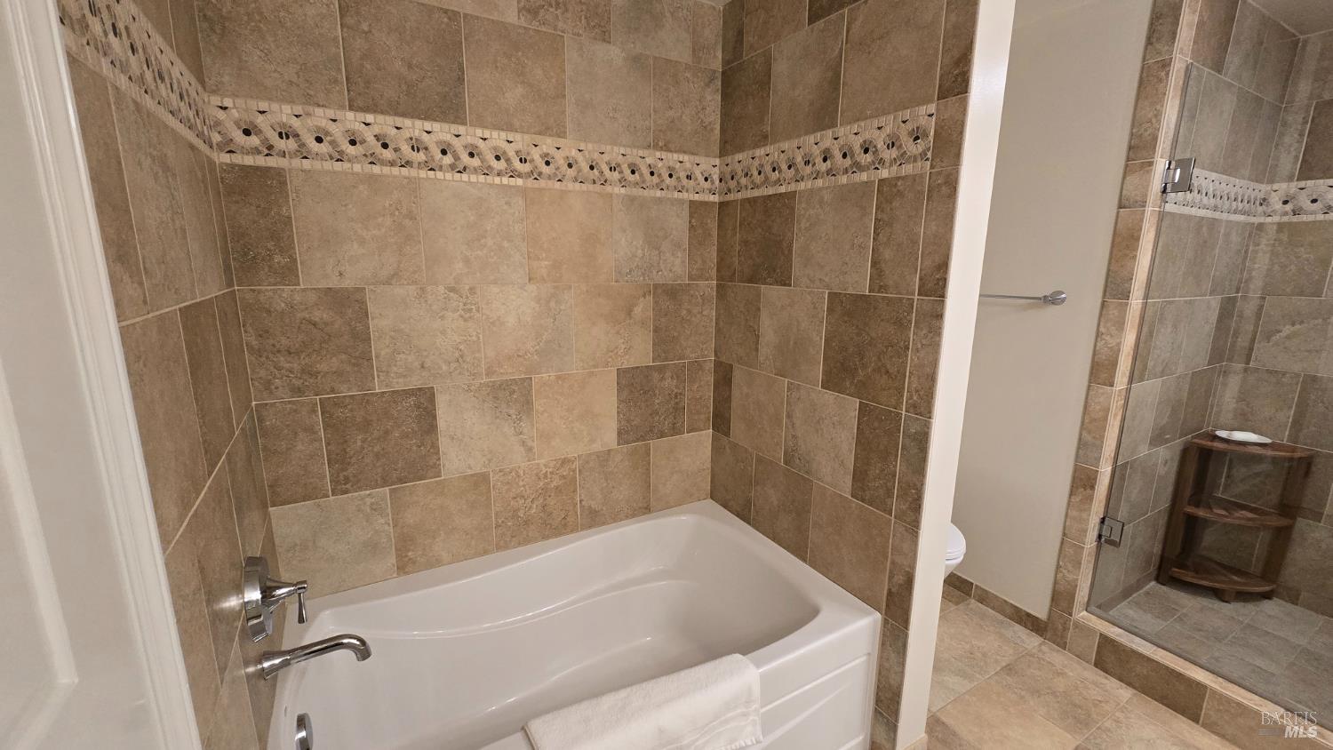 588 Main Street Unit: #306