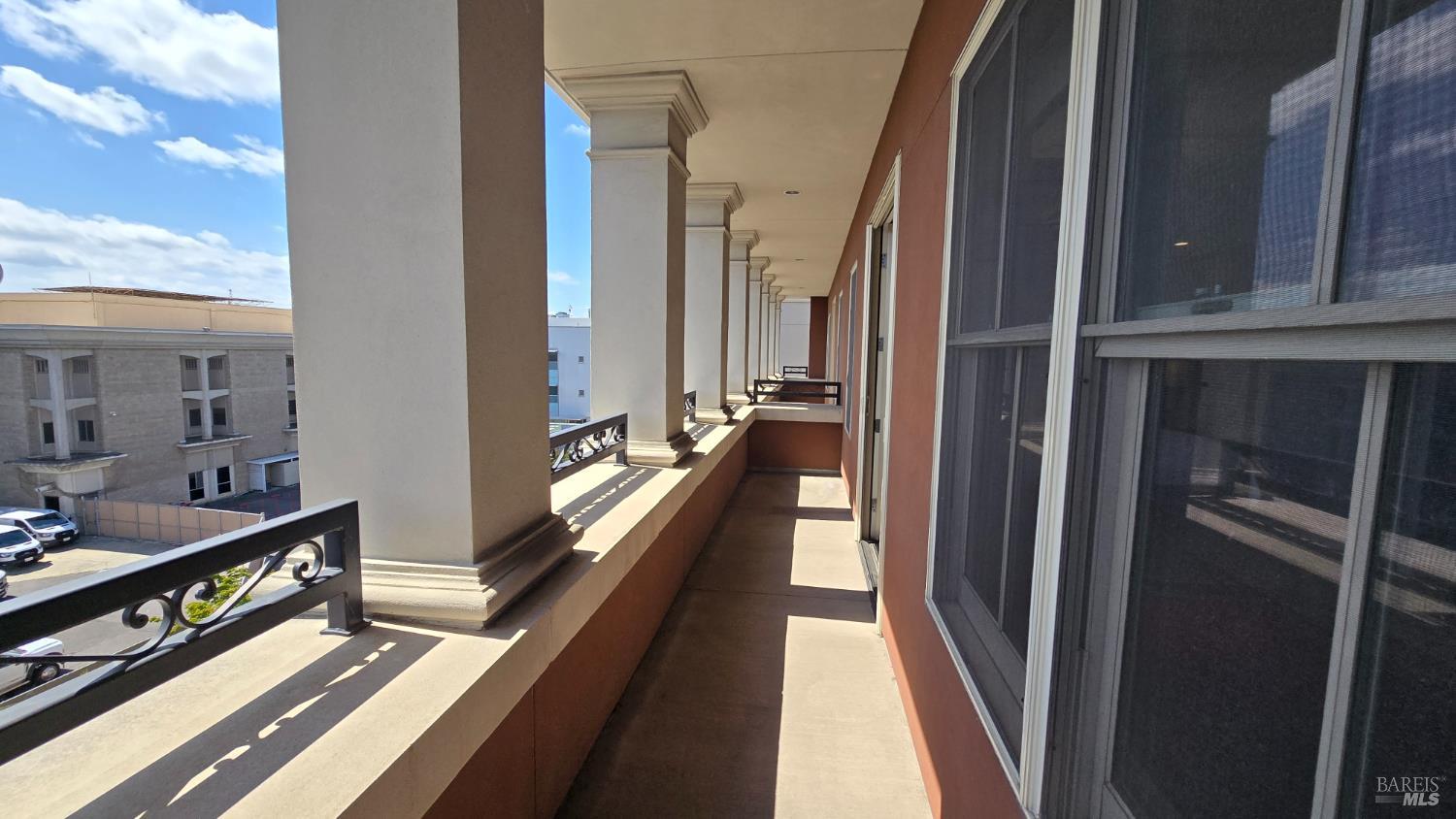 588 Main Street Unit: #306