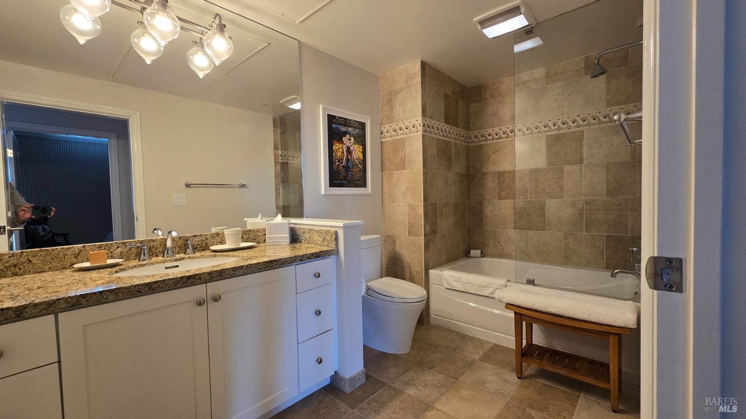 588 Main Street Unit: #306