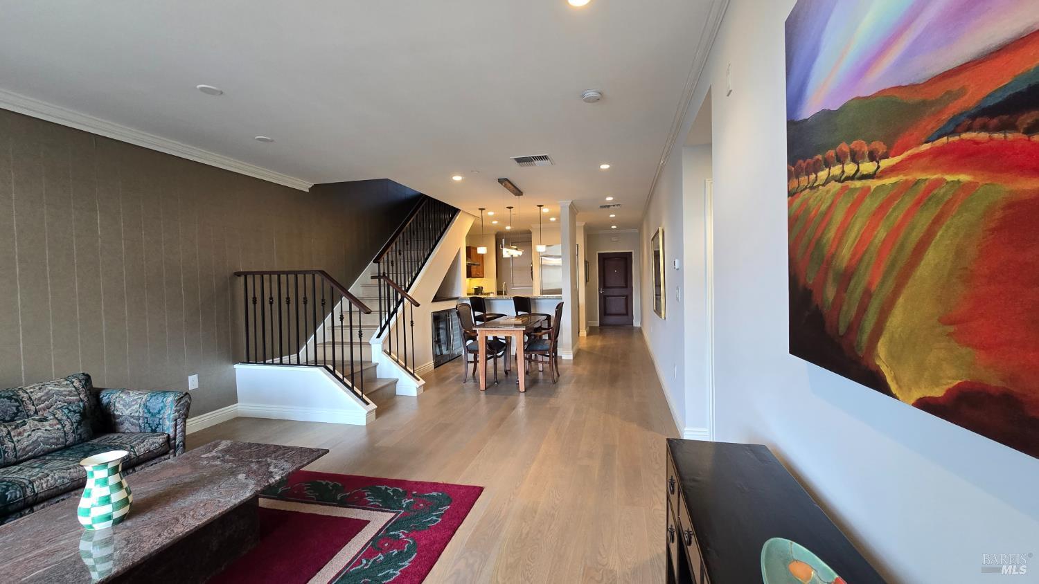 588 Main Street Unit: #306