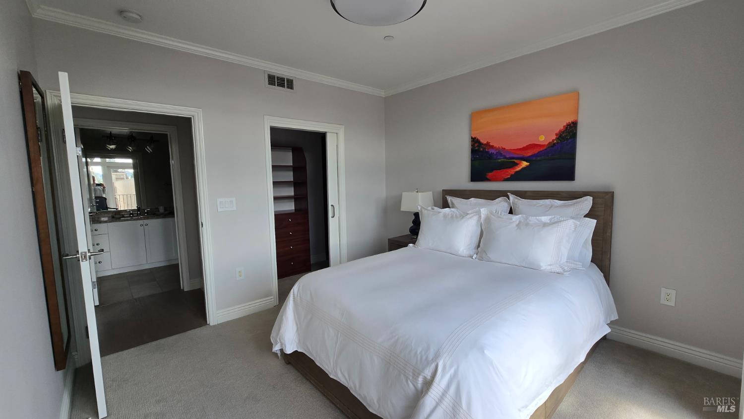 588 Main Street Unit: #306
