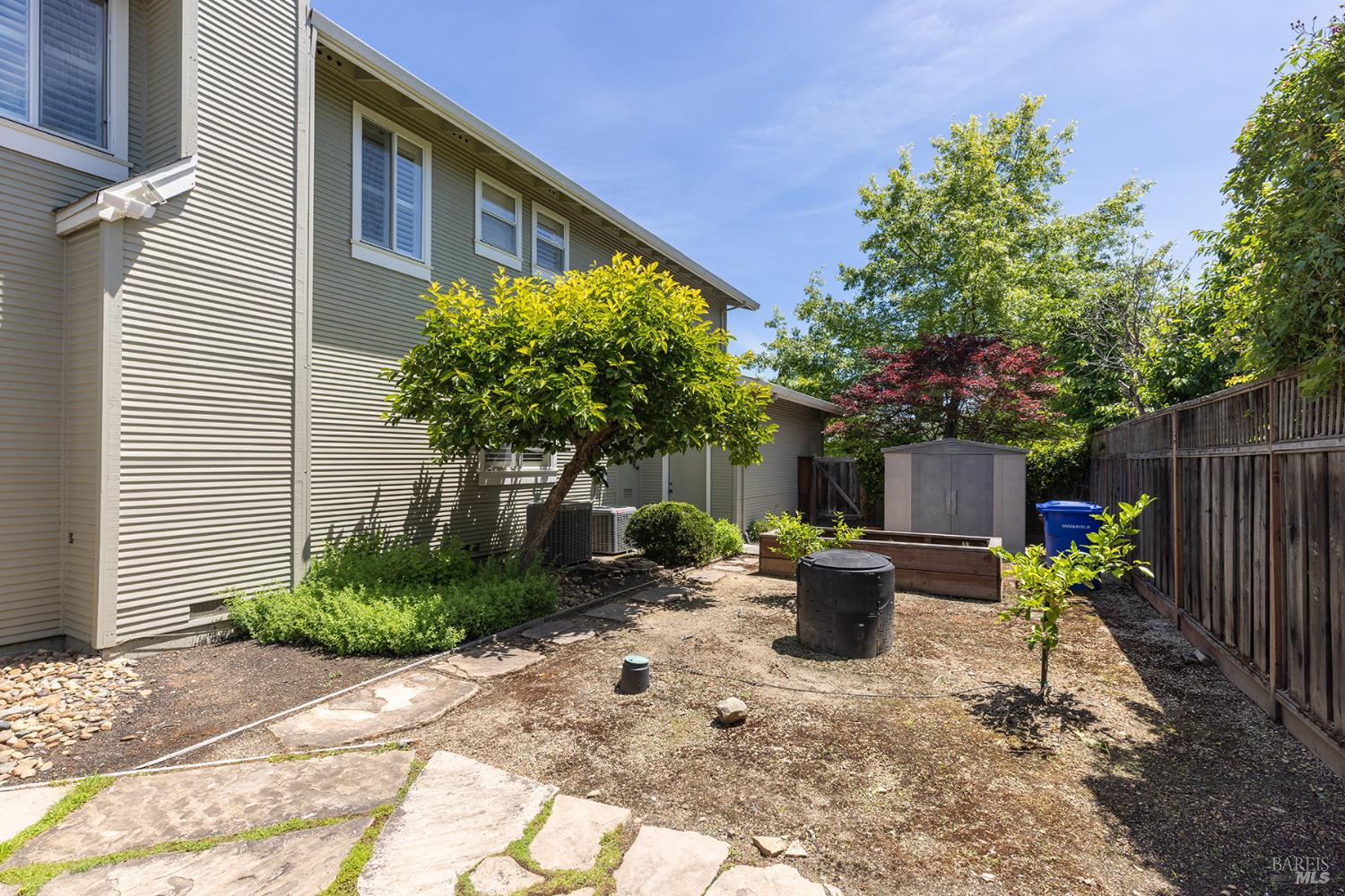 1876 Heritage Way