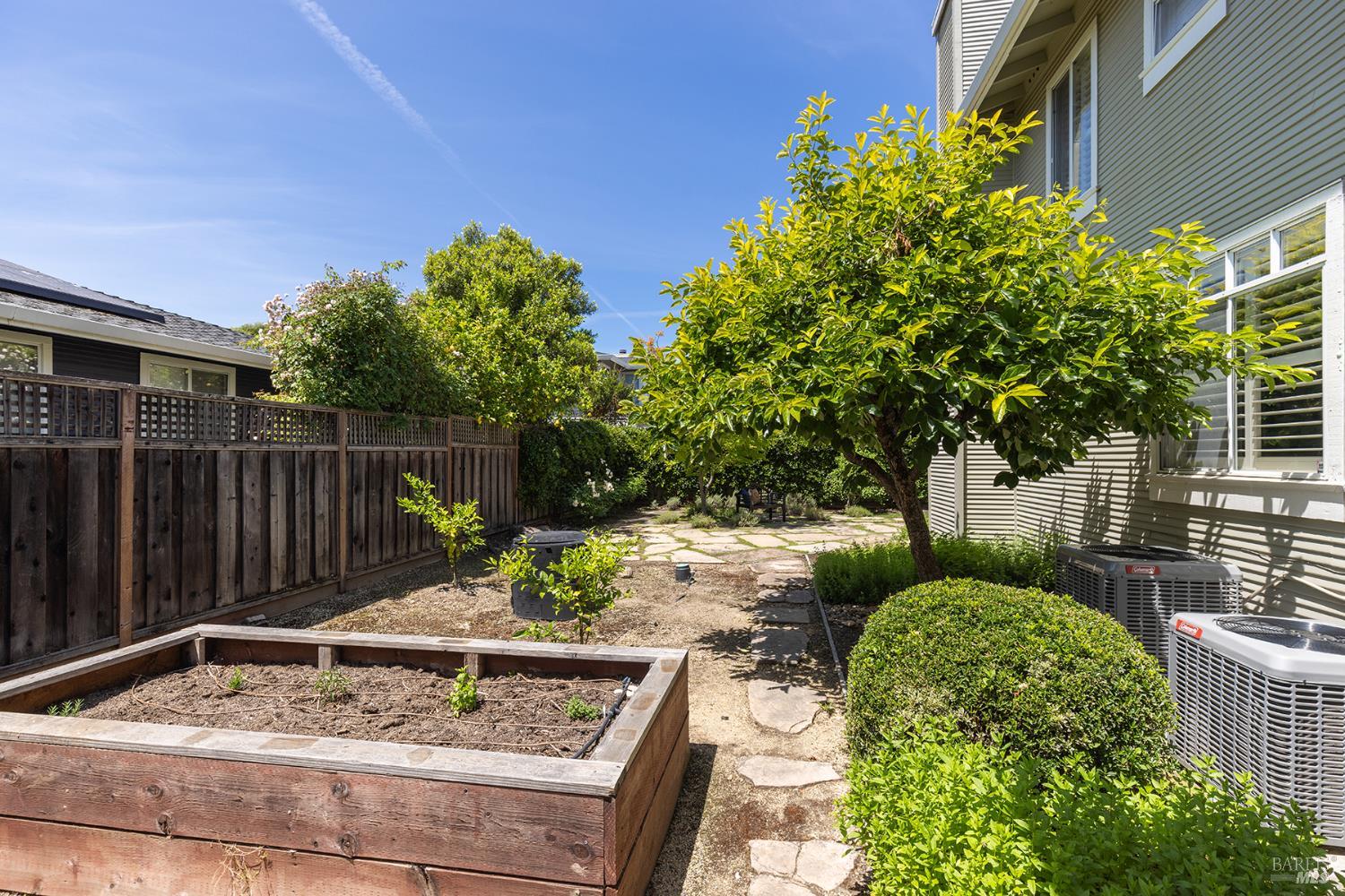 1876 Heritage Way