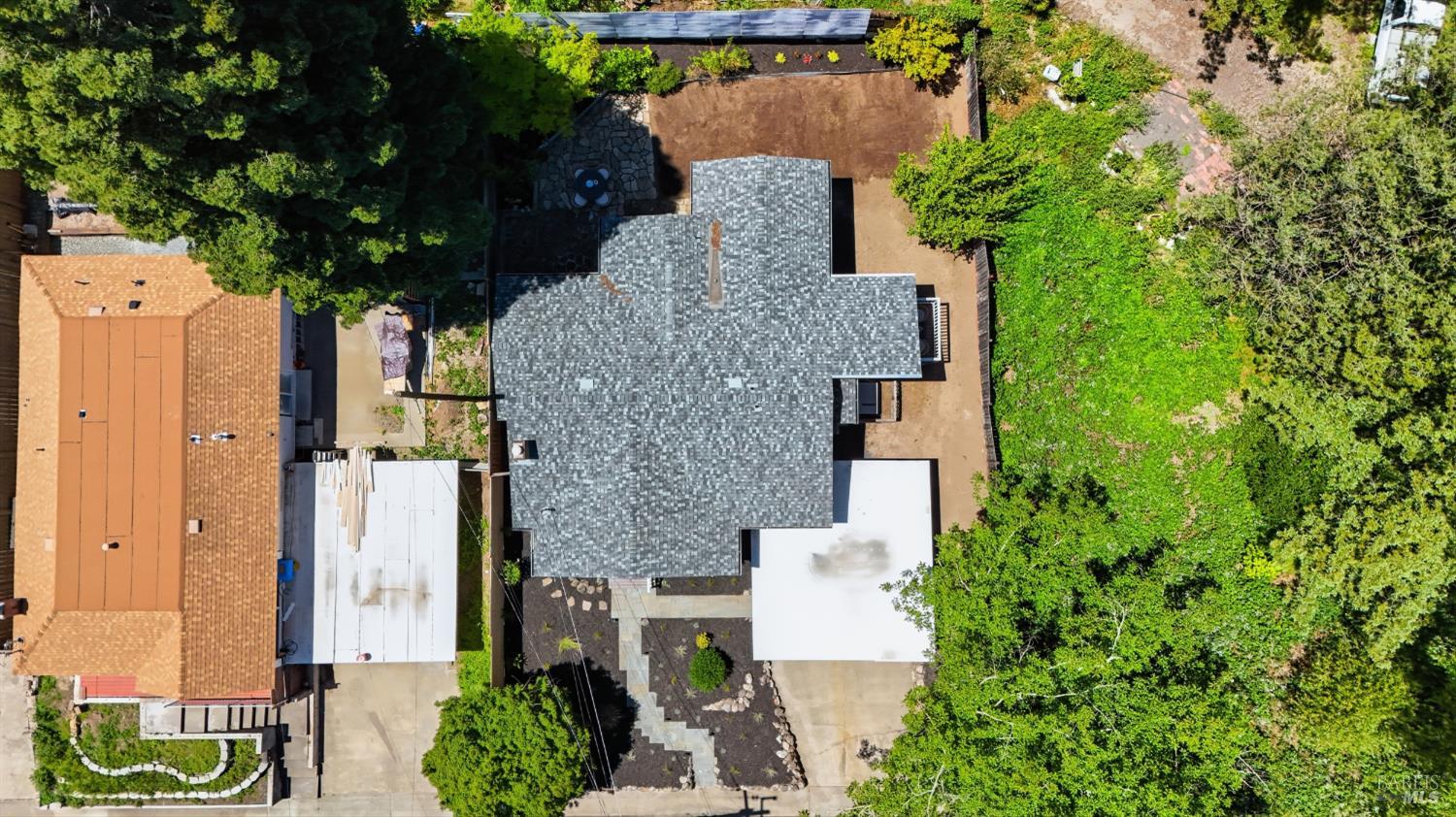 149 E Lilienthal Avenue
