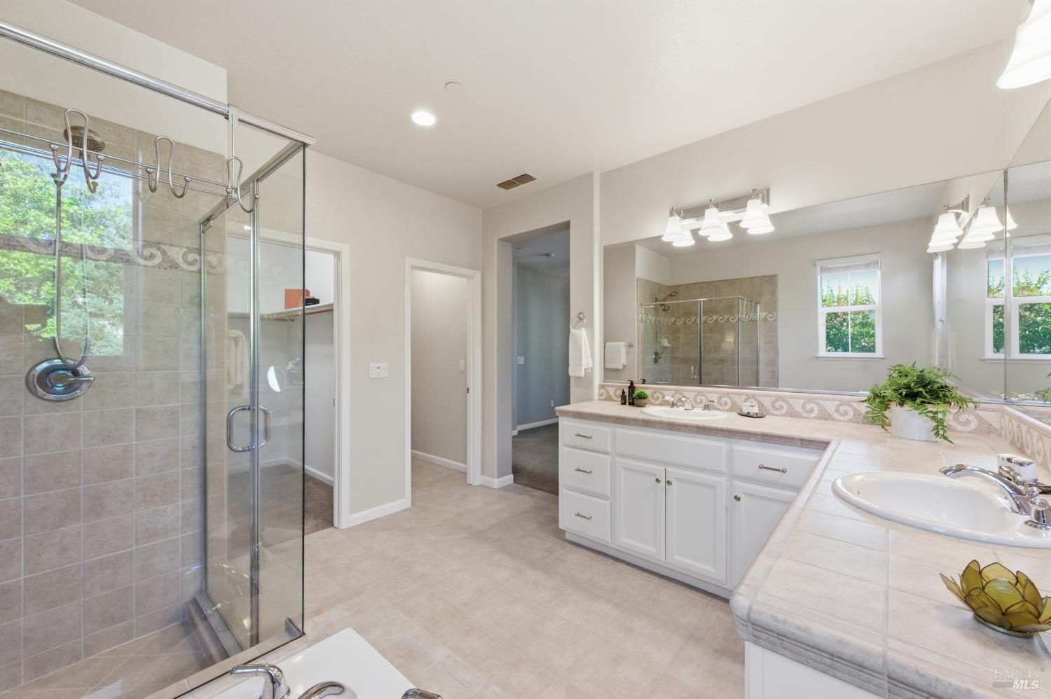 960 Capitola Drive