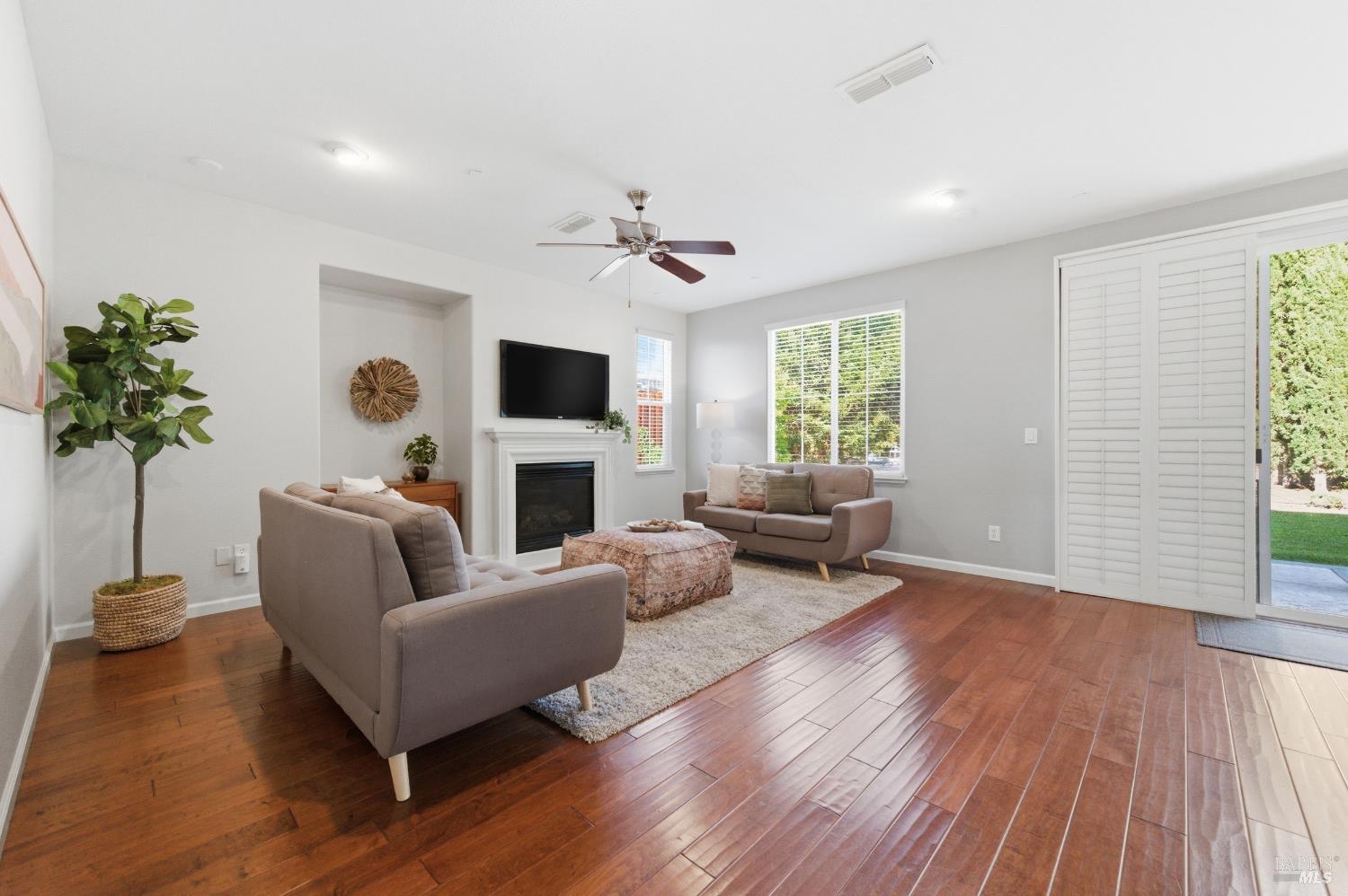 960 Capitola Drive