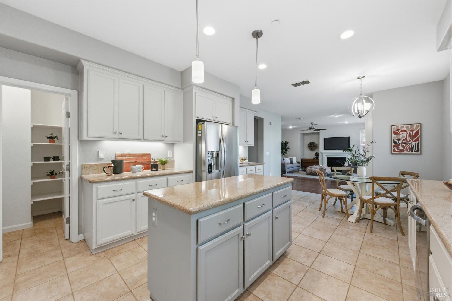 960 Capitola Drive