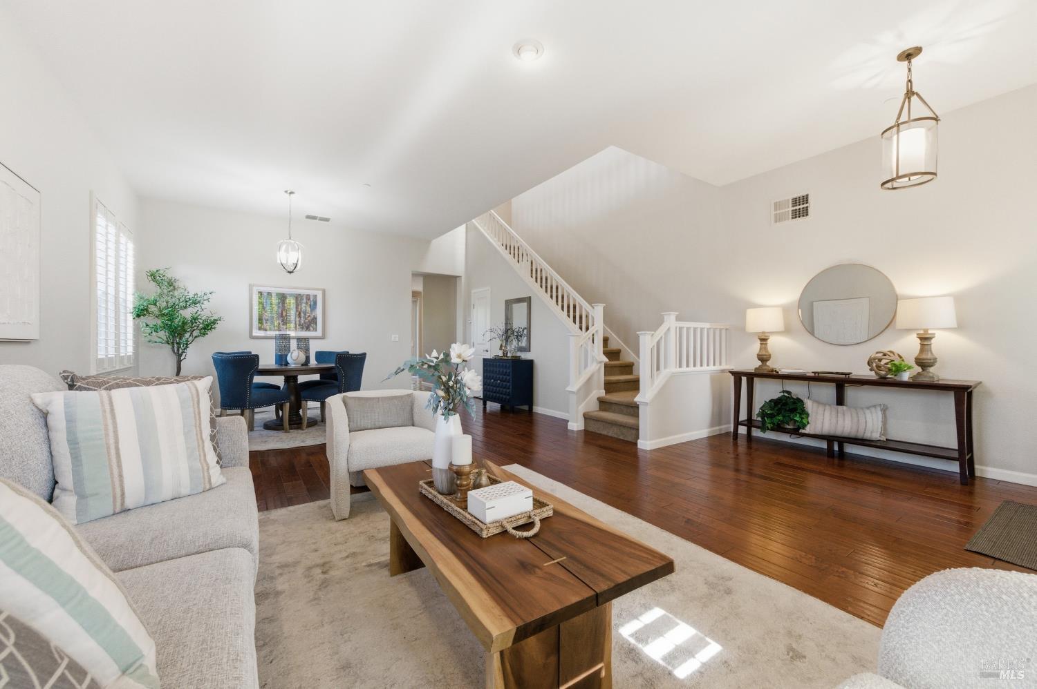 960 Capitola Drive