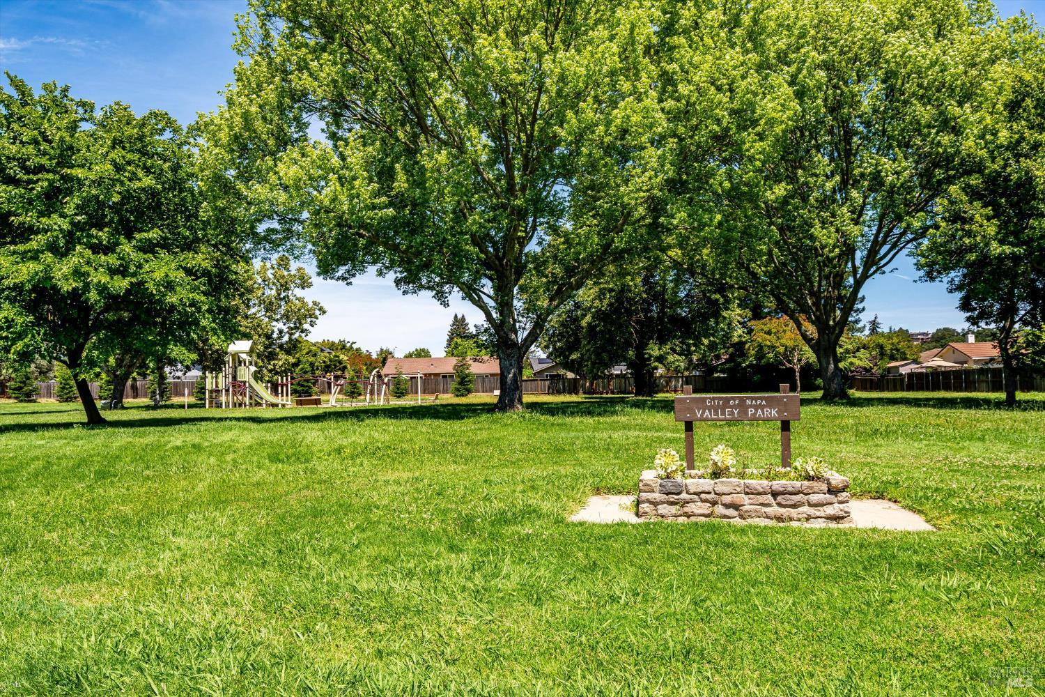 3267 Kensington Circle